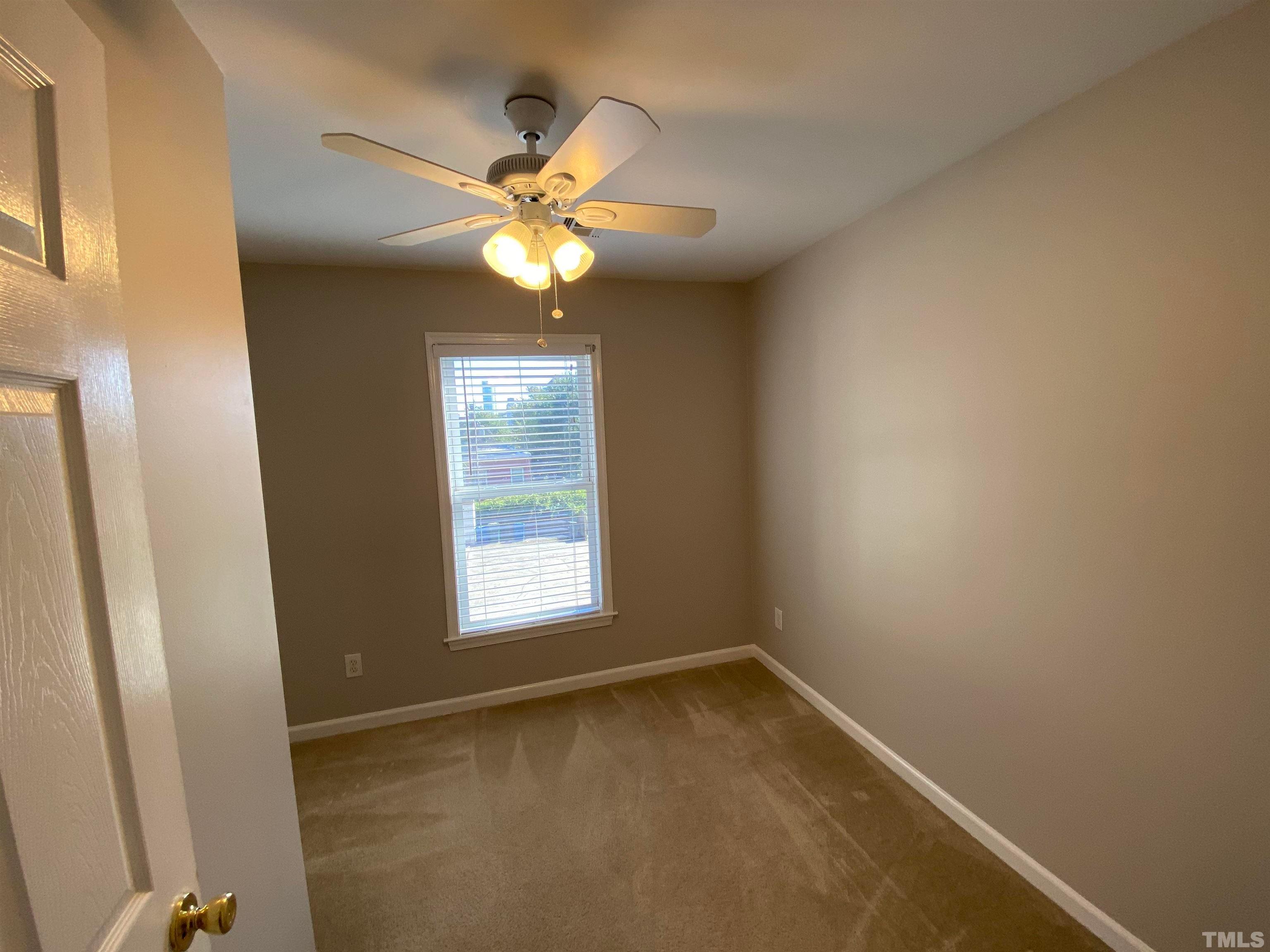 327 W Trinity Avenue Apt B