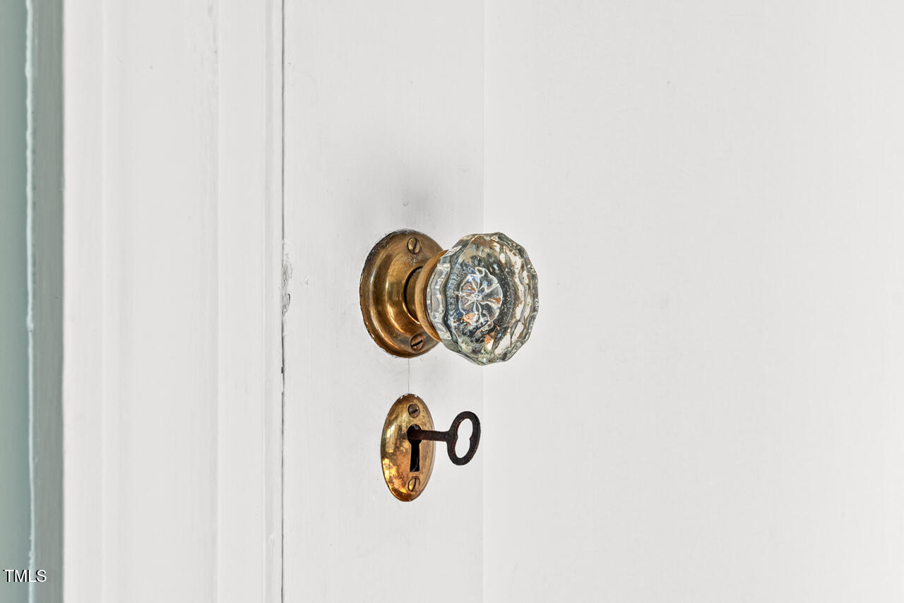 2419 Highland Avenue