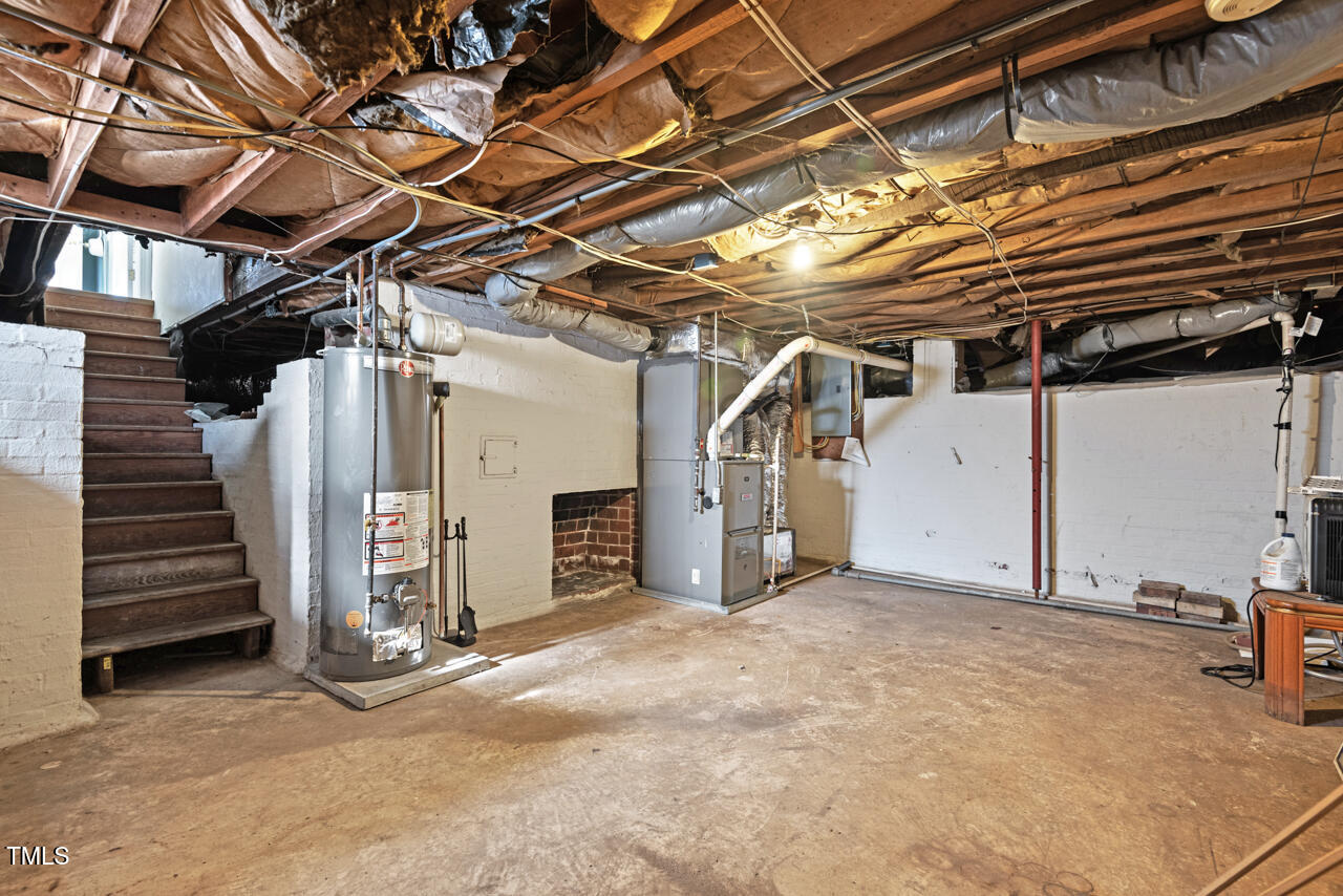 2419 Highland Avenue