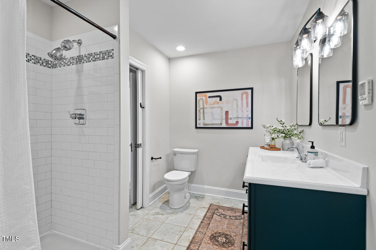 2419 Highland Avenue