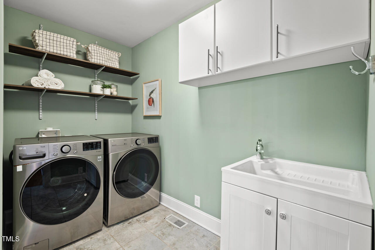 2419 Highland Avenue