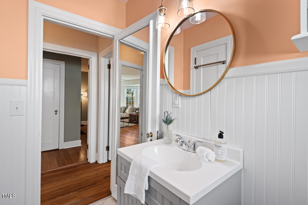 2419 Highland Avenue