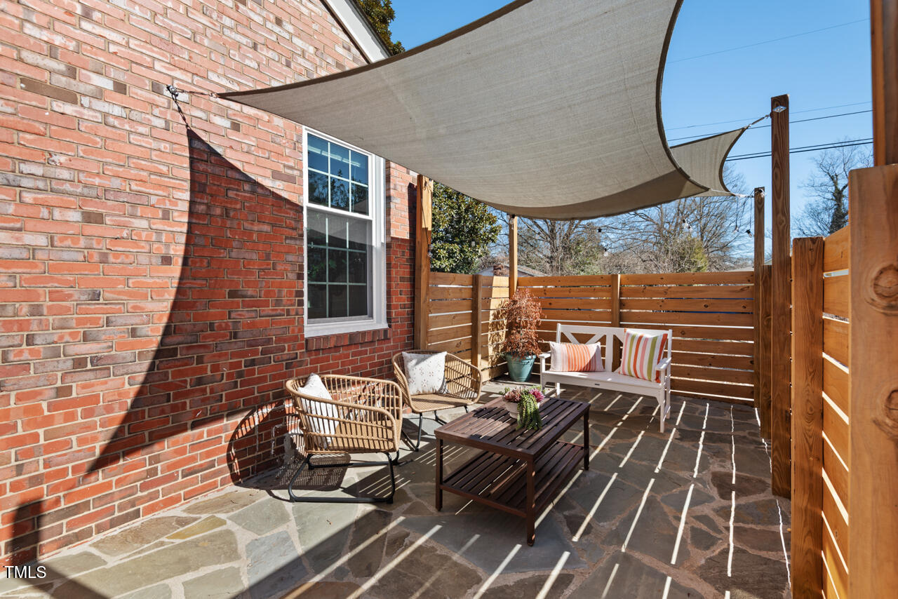 2419 Highland Avenue