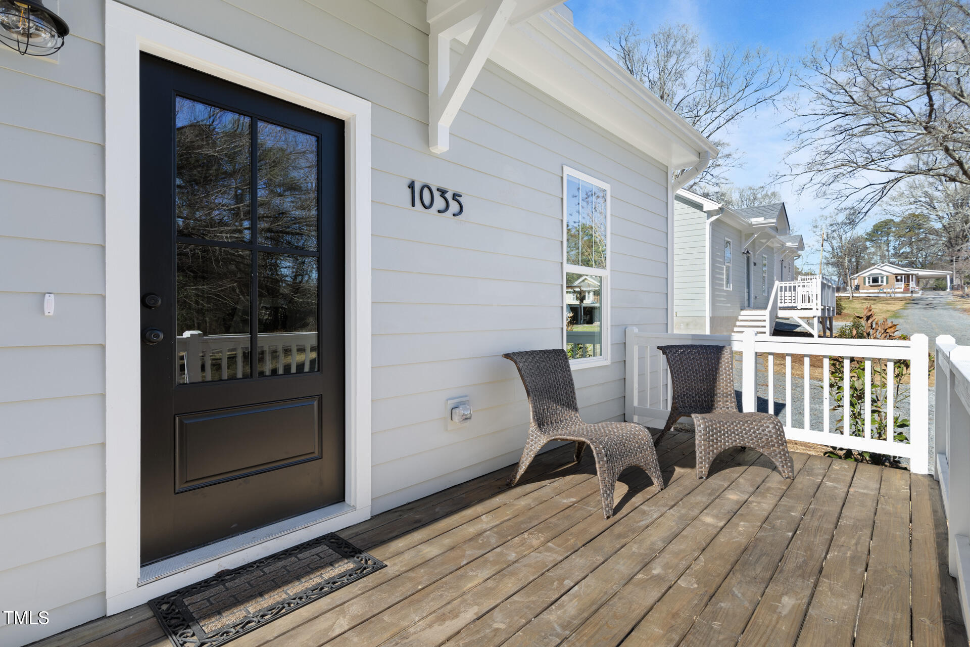 1035 W Murray Avenue