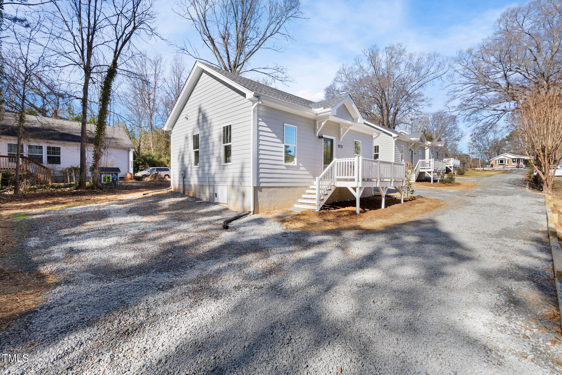 1035 W Murray Avenue