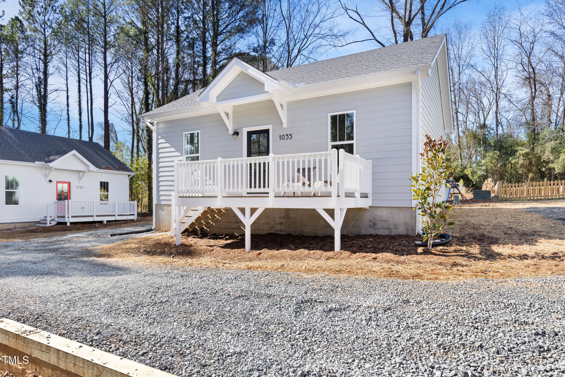 1035 W Murray Avenue