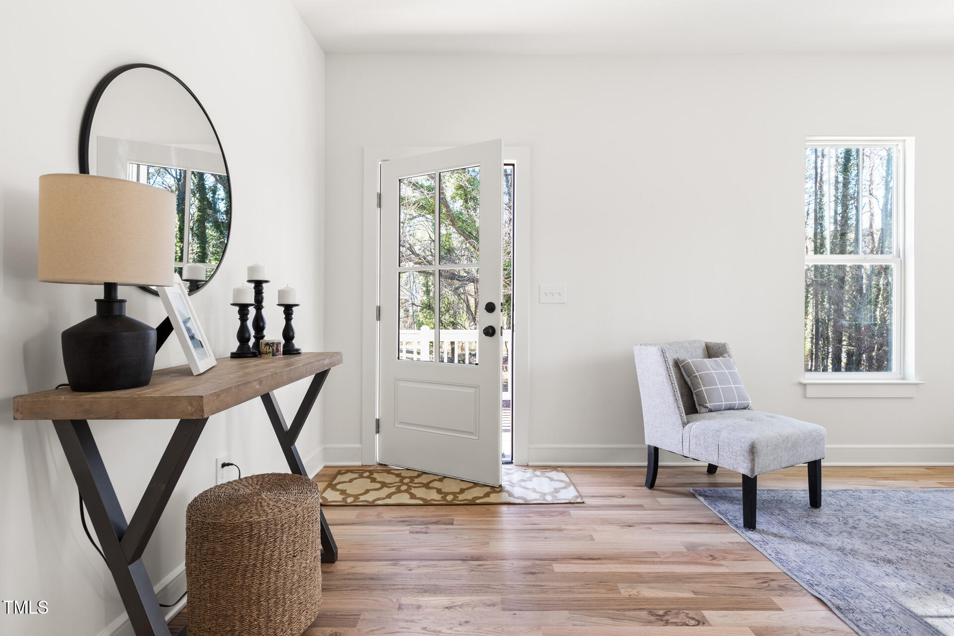 1035 W Murray Avenue