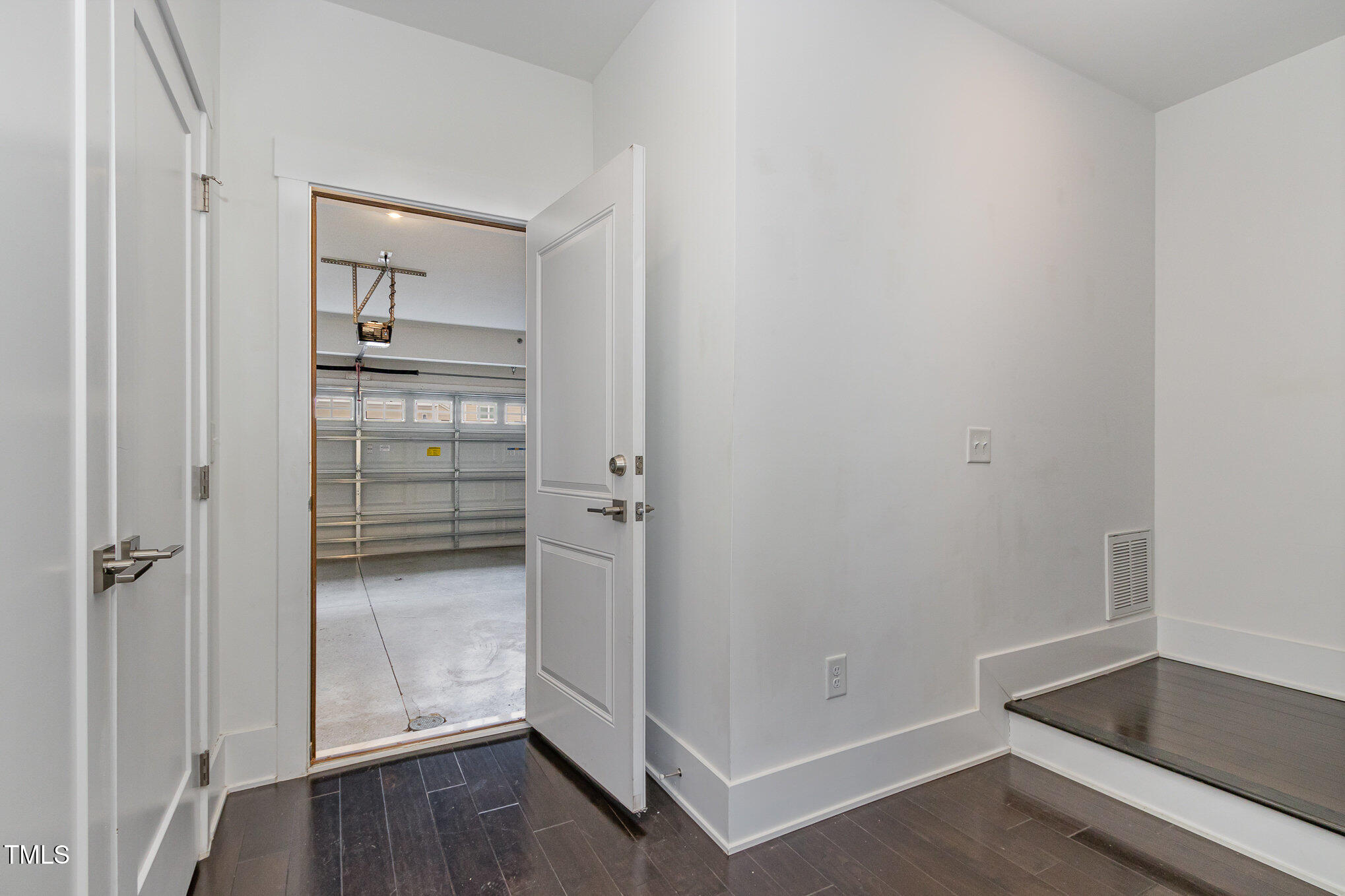 10310 Sablewood Drive # 108