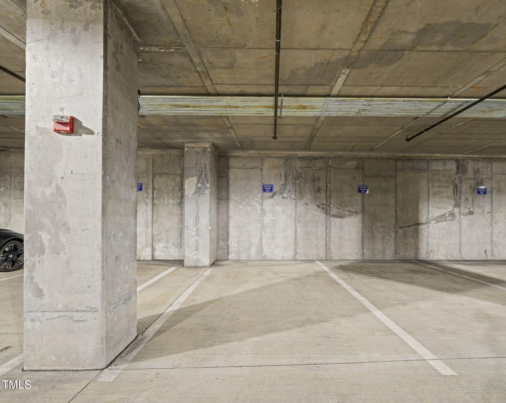 110 N Corcoran Street # 2304