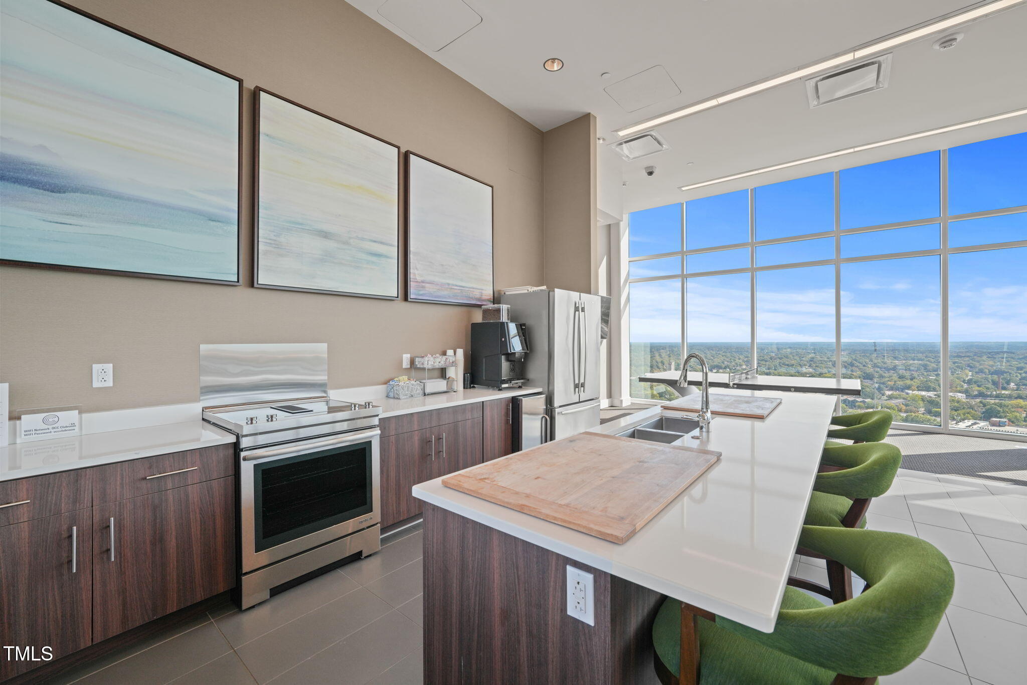 110 N Corcoran Street # 2304