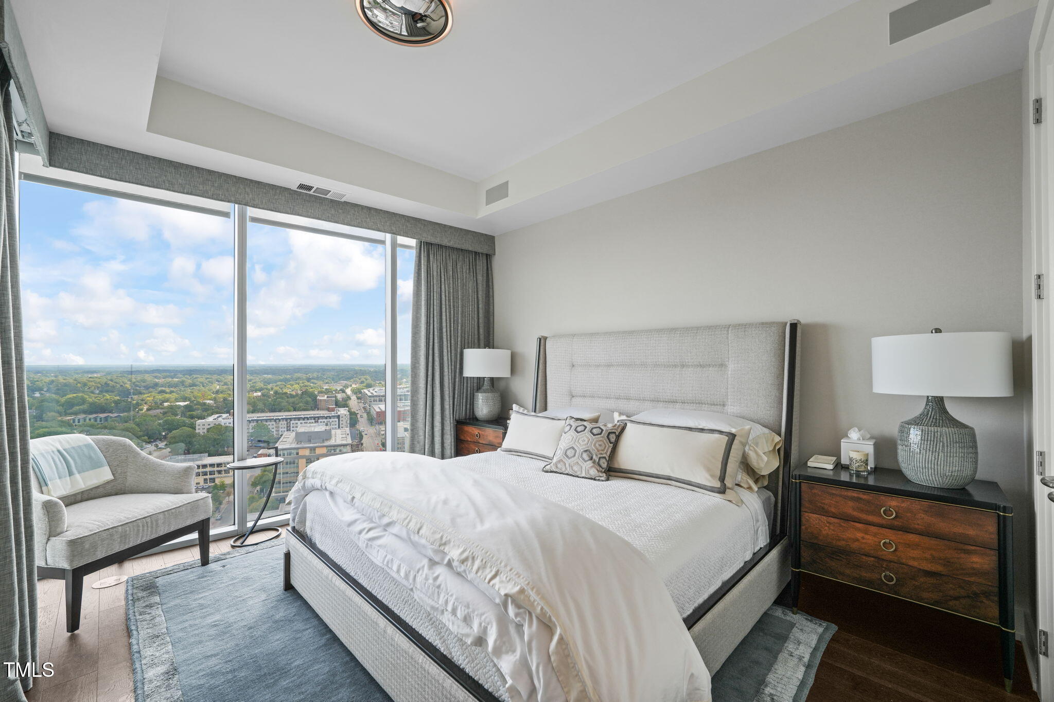 110 N Corcoran Street # 2304