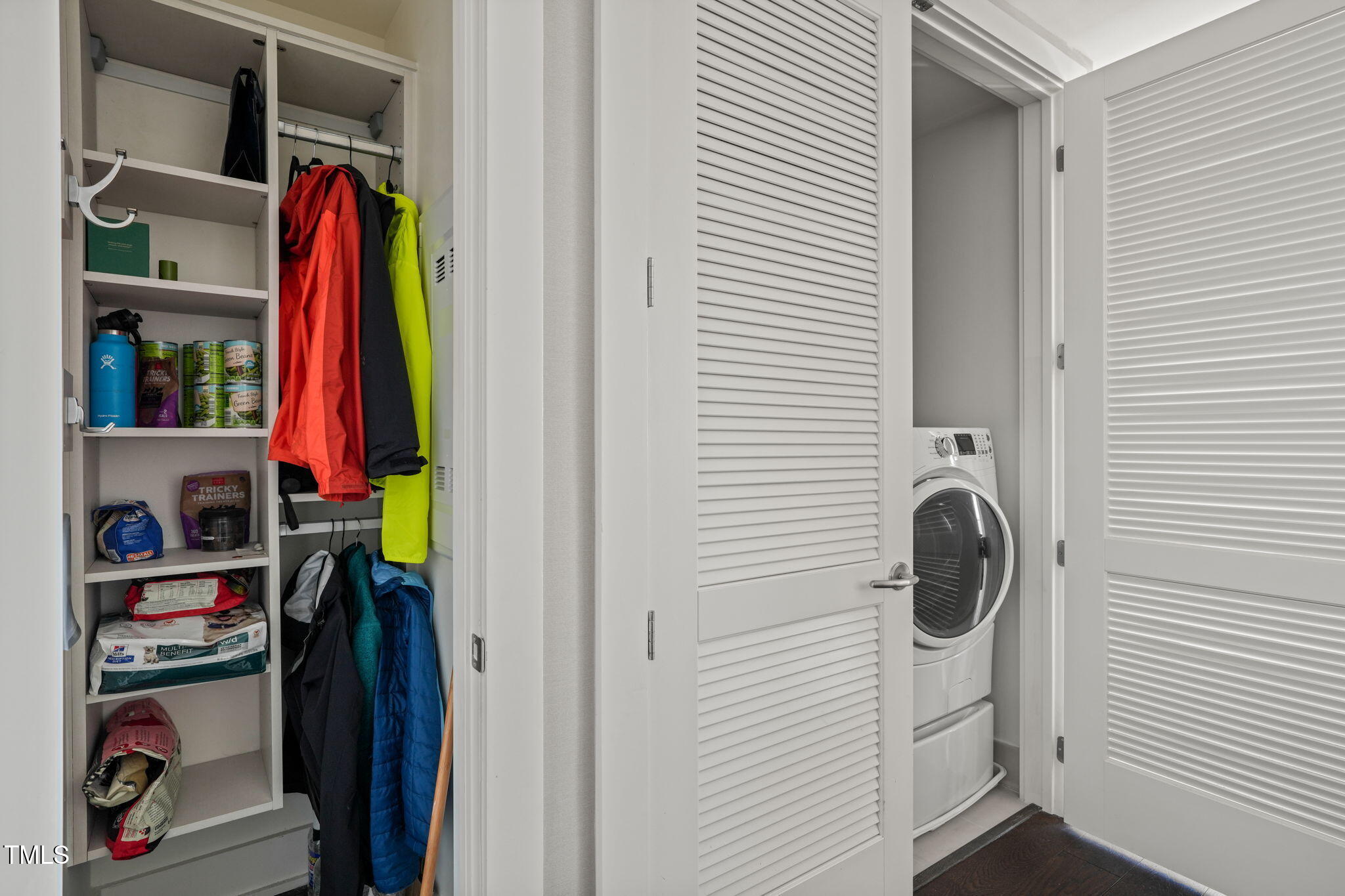 110 N Corcoran Street # 2304