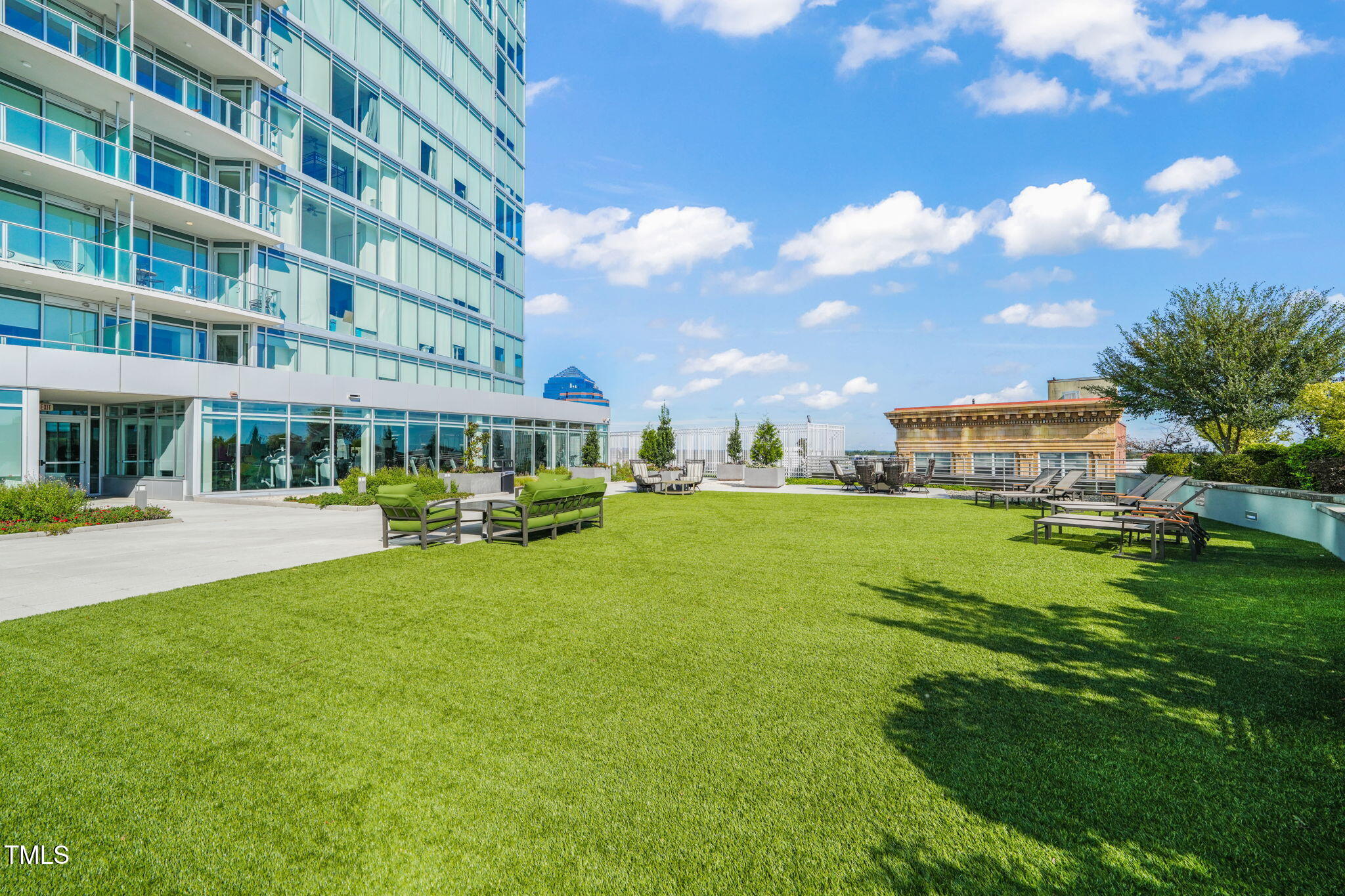 110 N Corcoran Street # 2304