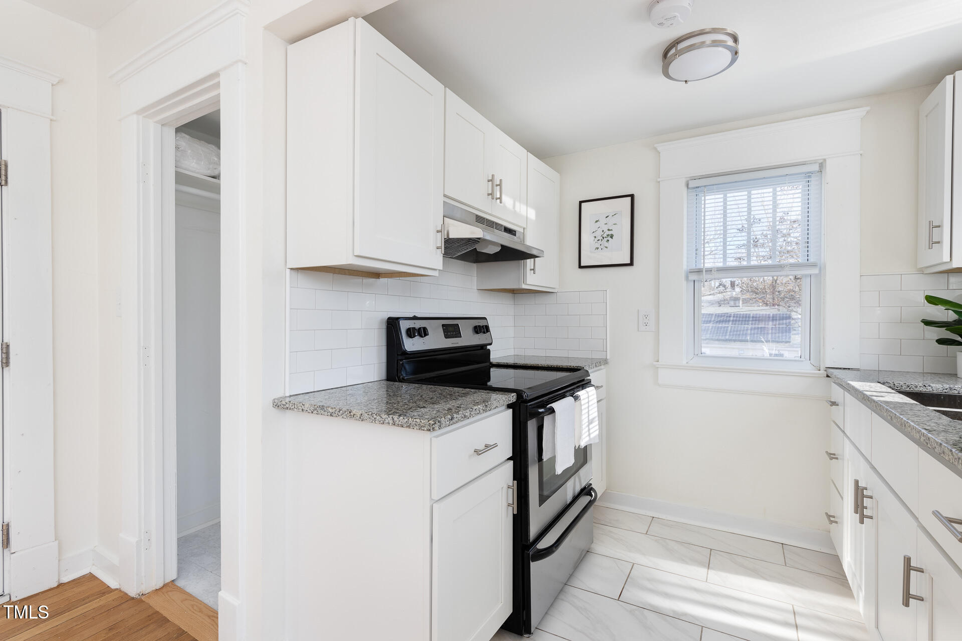201 W Trinity Avenue