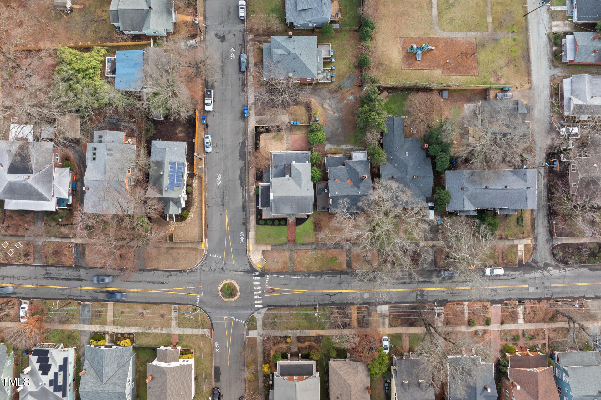 201 W Trinity Avenue