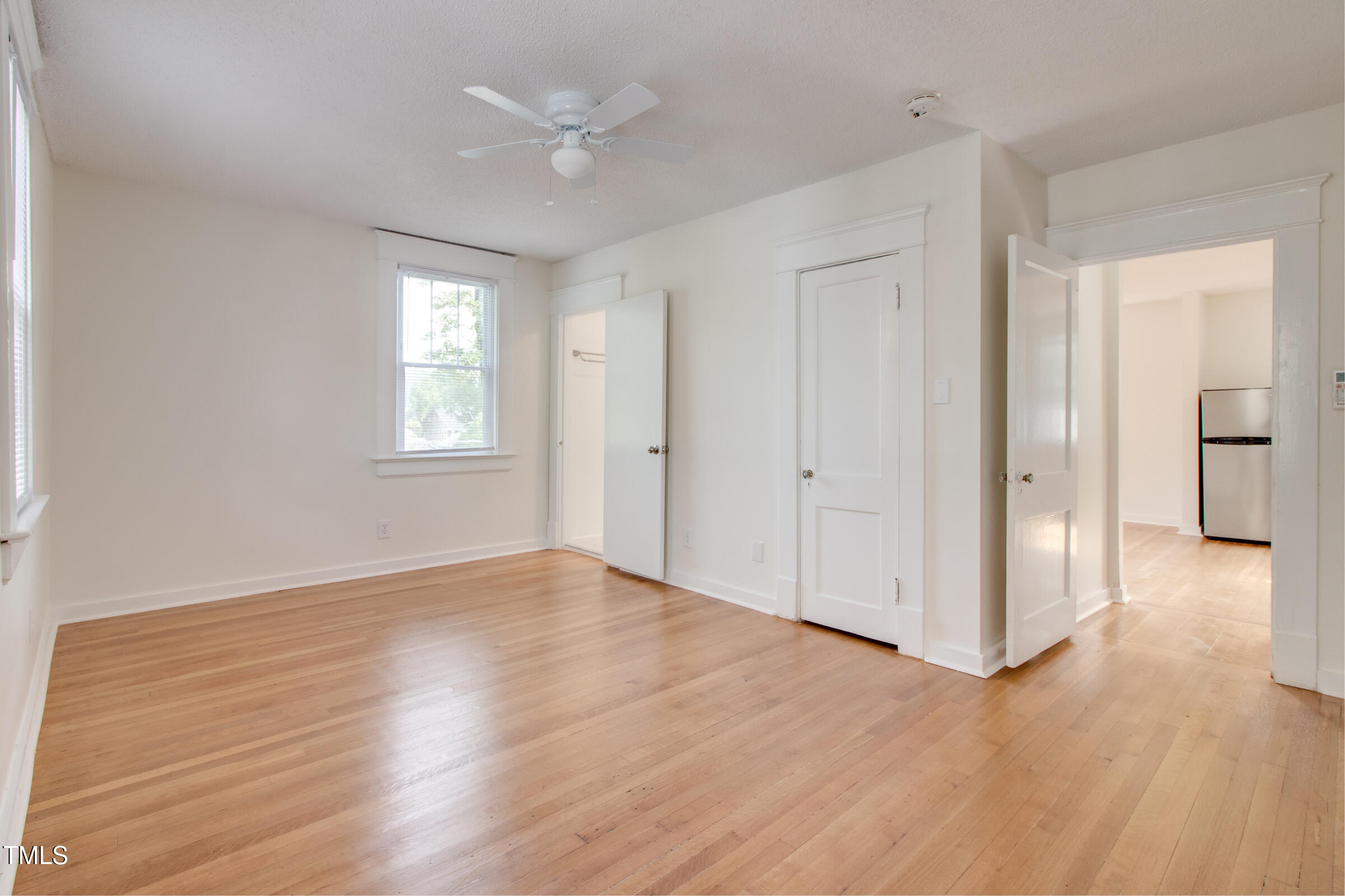 201 W Trinity Avenue