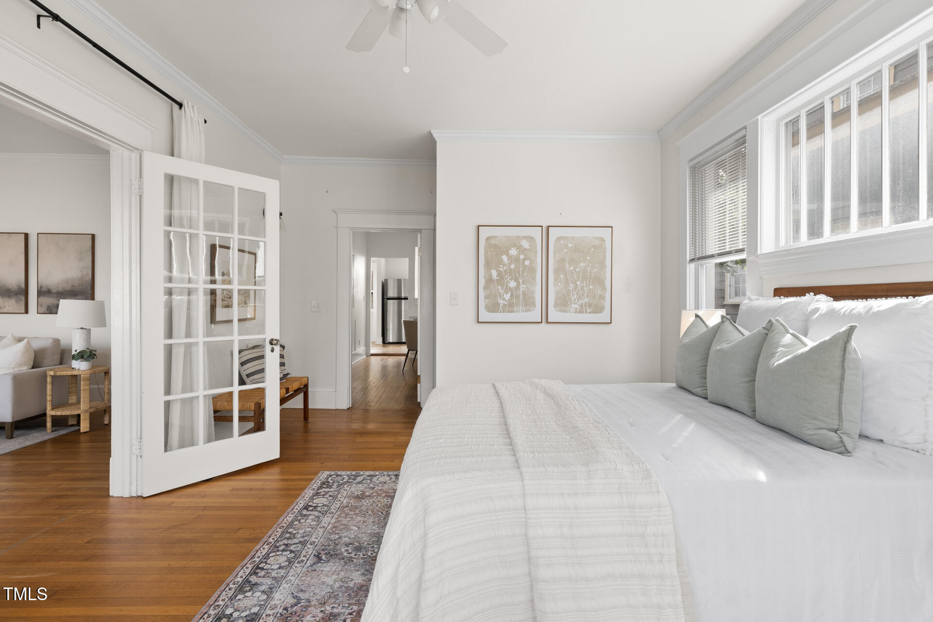 201 W Trinity Avenue