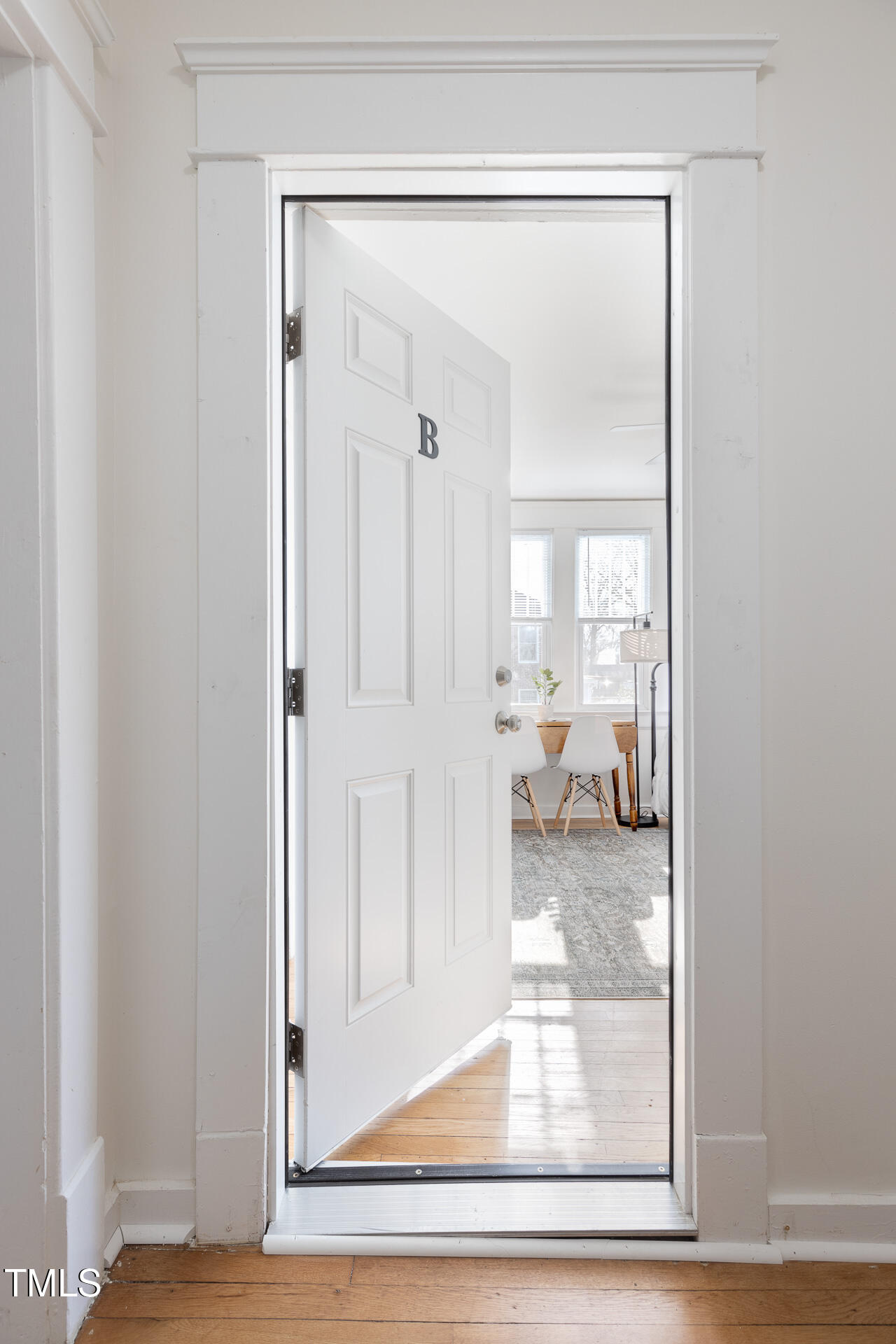 201 W Trinity Avenue