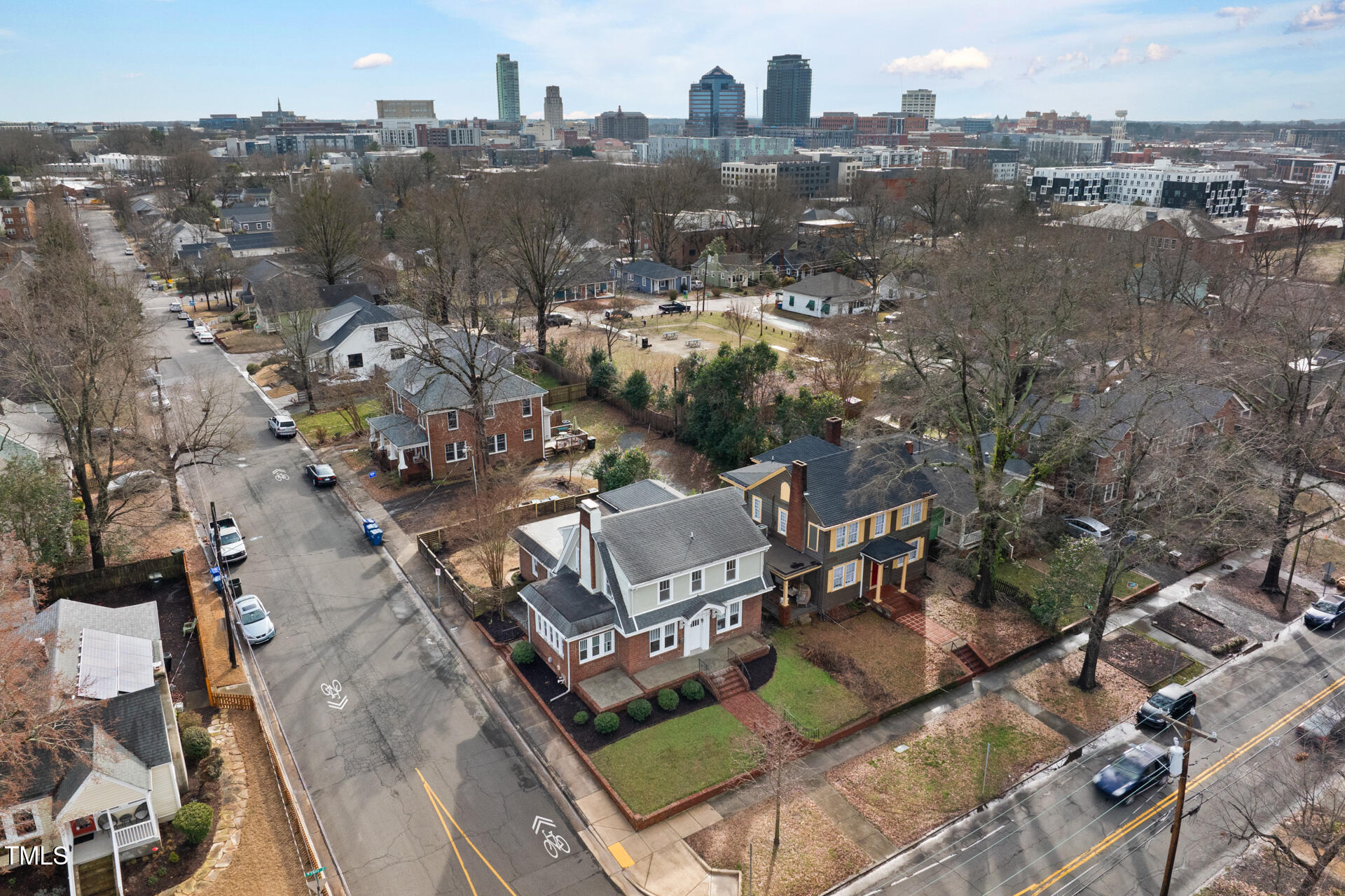 201 W Trinity Avenue