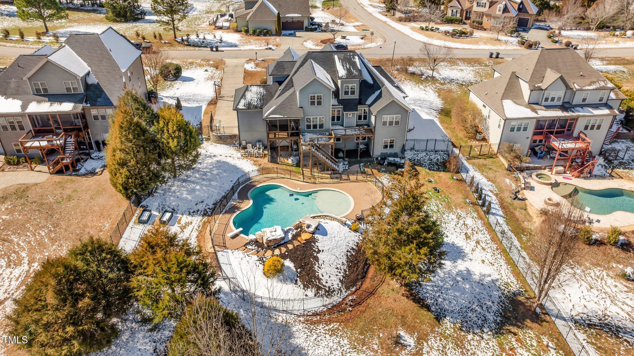 8528 Mangum Hollow Drive