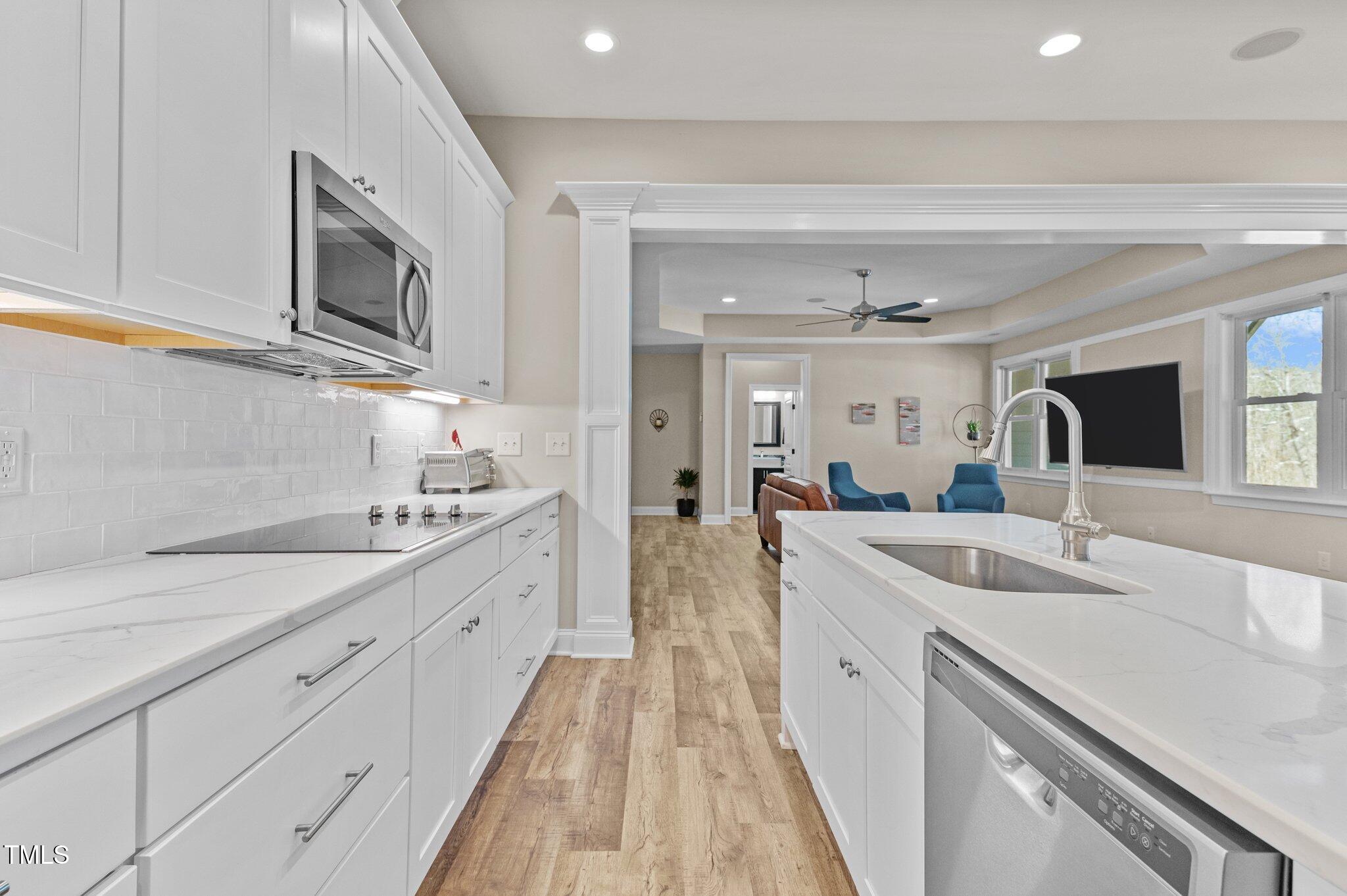 8528 Mangum Hollow Drive