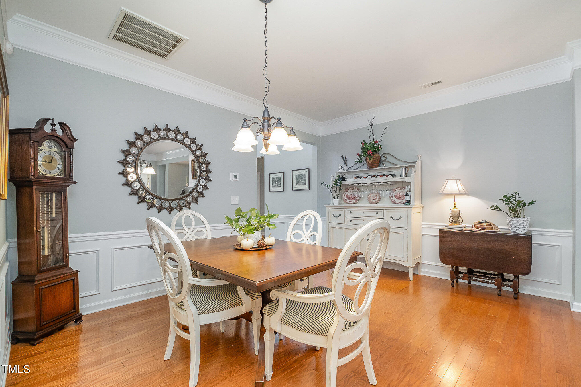 221 Elverson Place