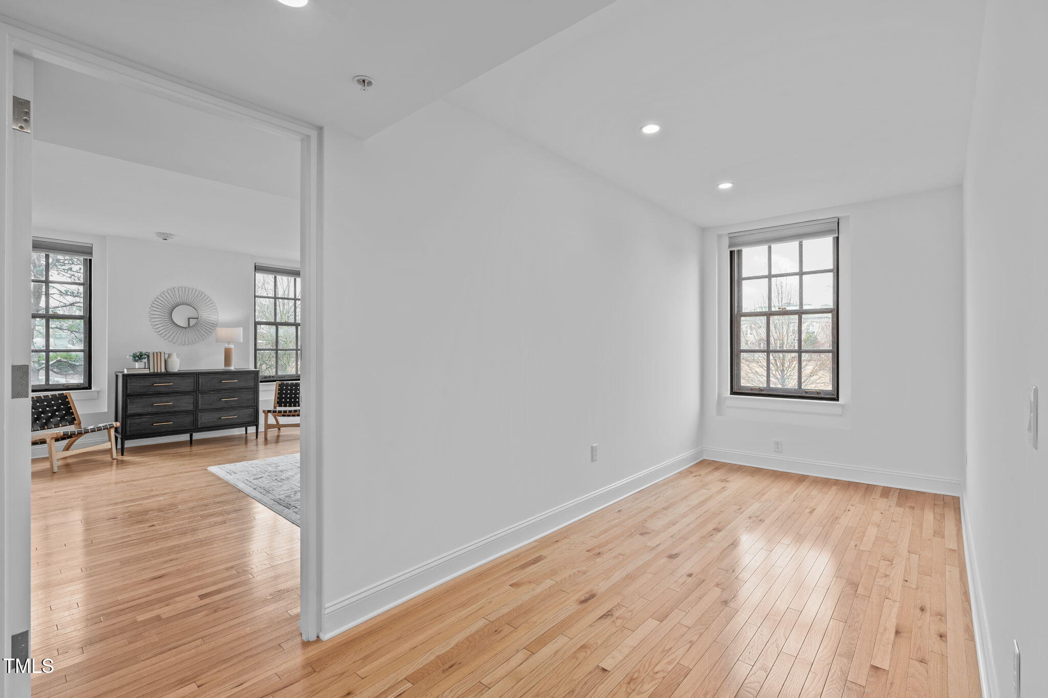 312 N Buchanan Blvd # 302