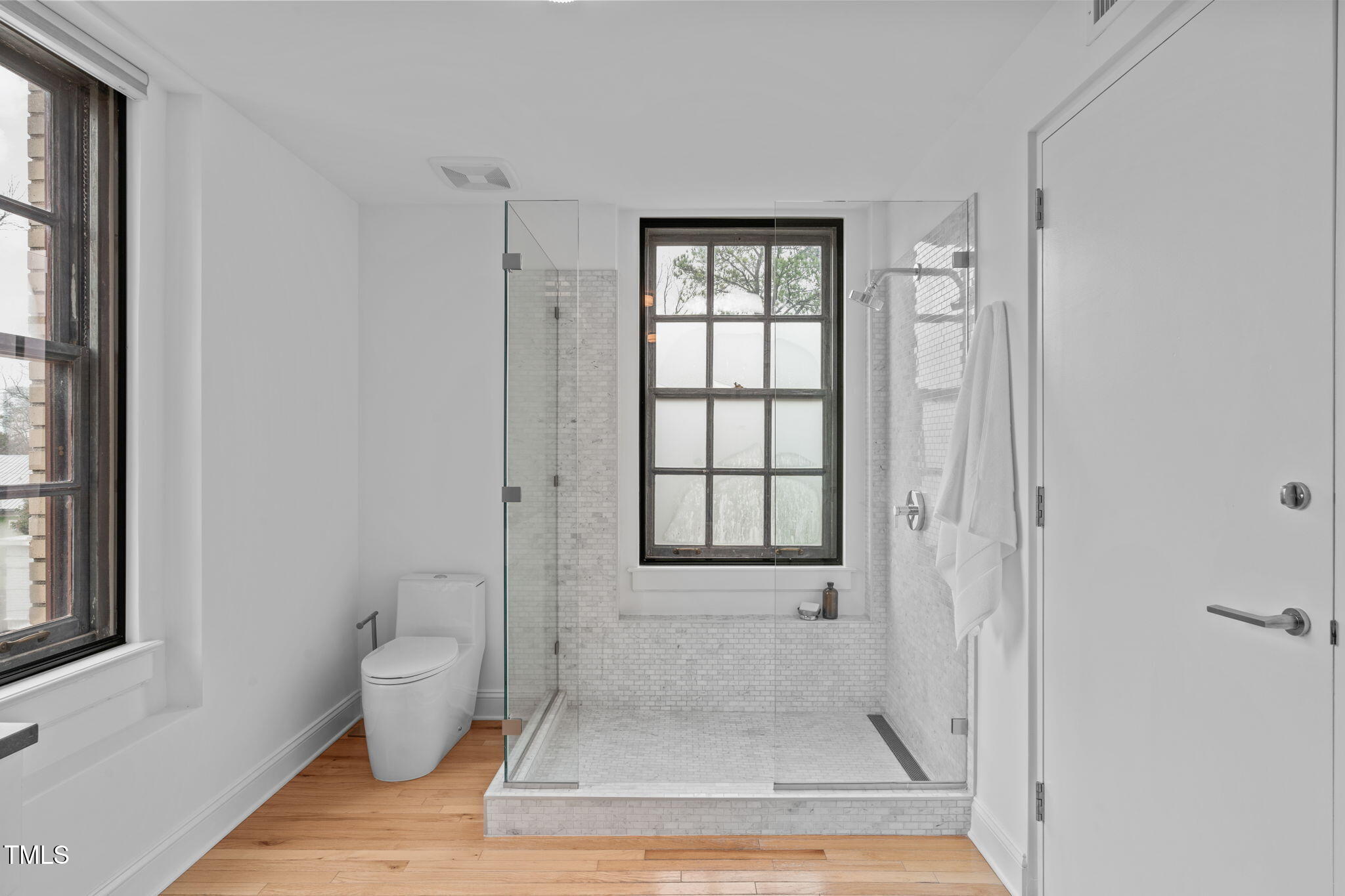 312 N Buchanan Blvd # 302