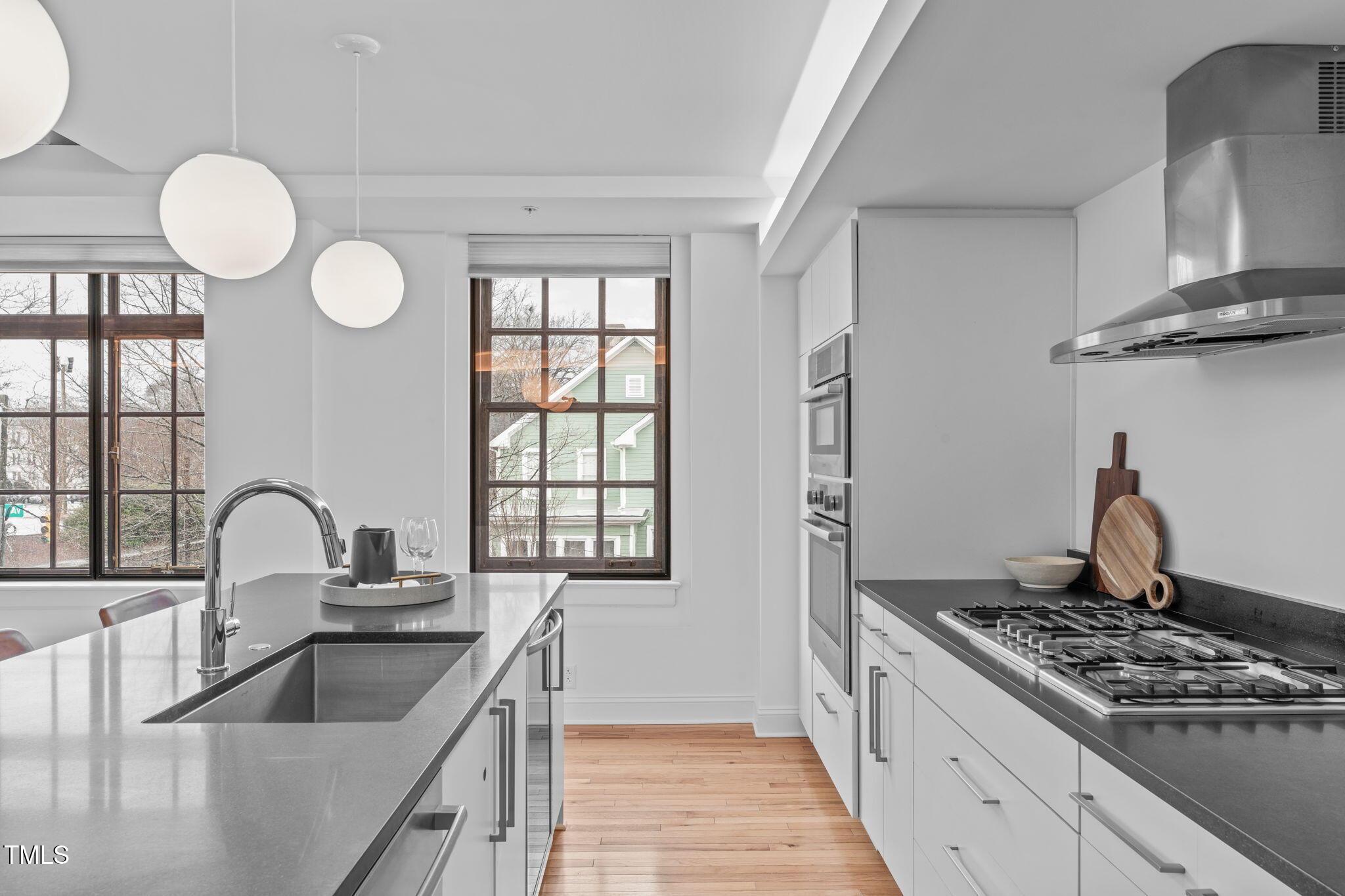 312 N Buchanan Blvd # 302