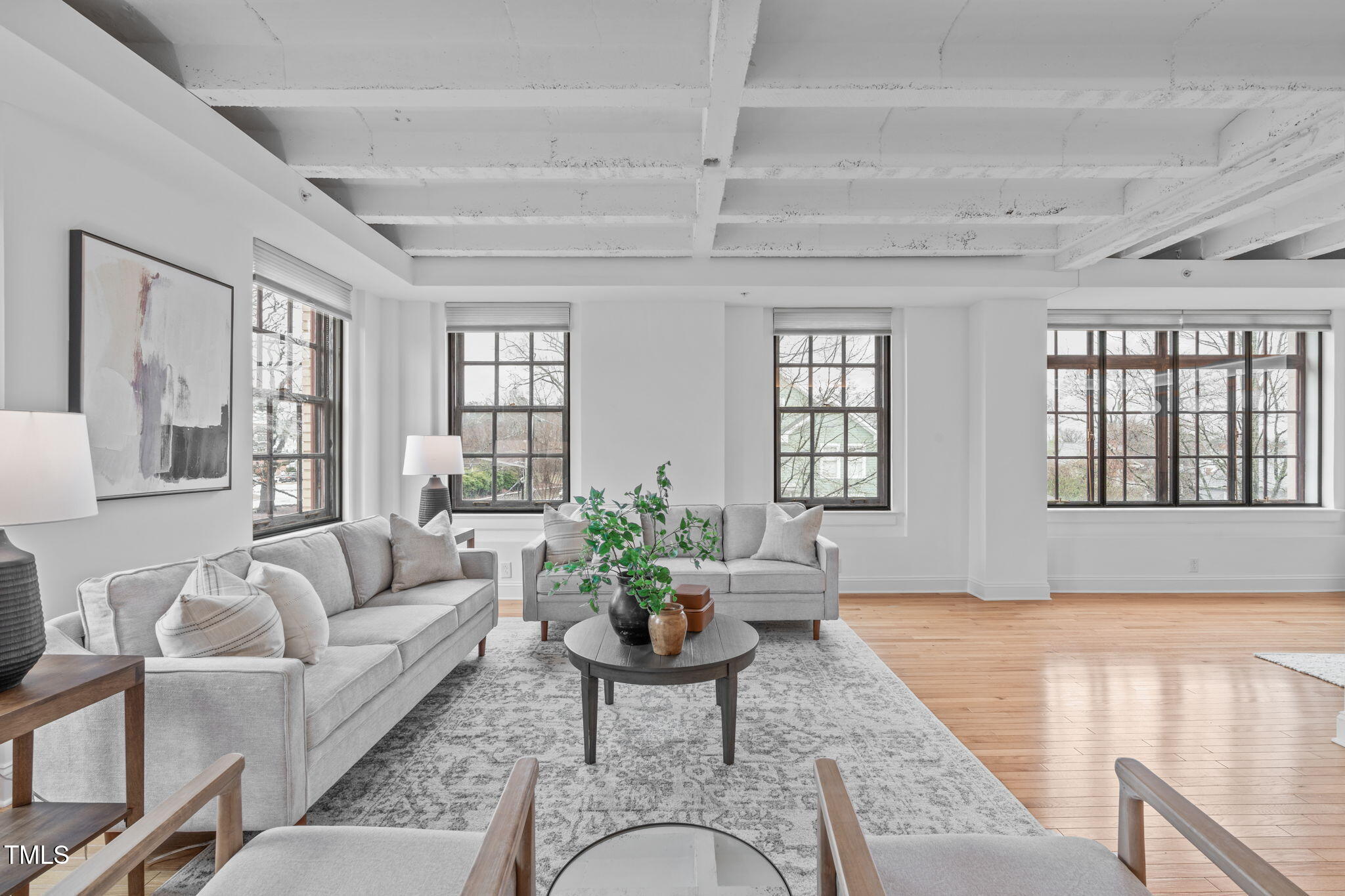 312 N Buchanan Blvd # 302