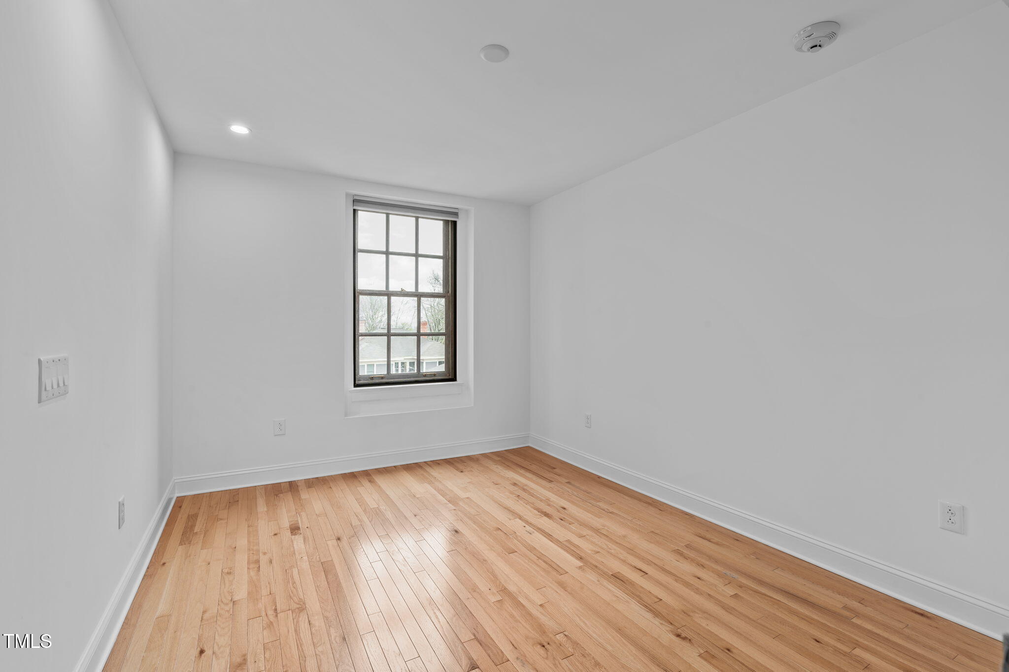 312 N Buchanan Blvd # 302