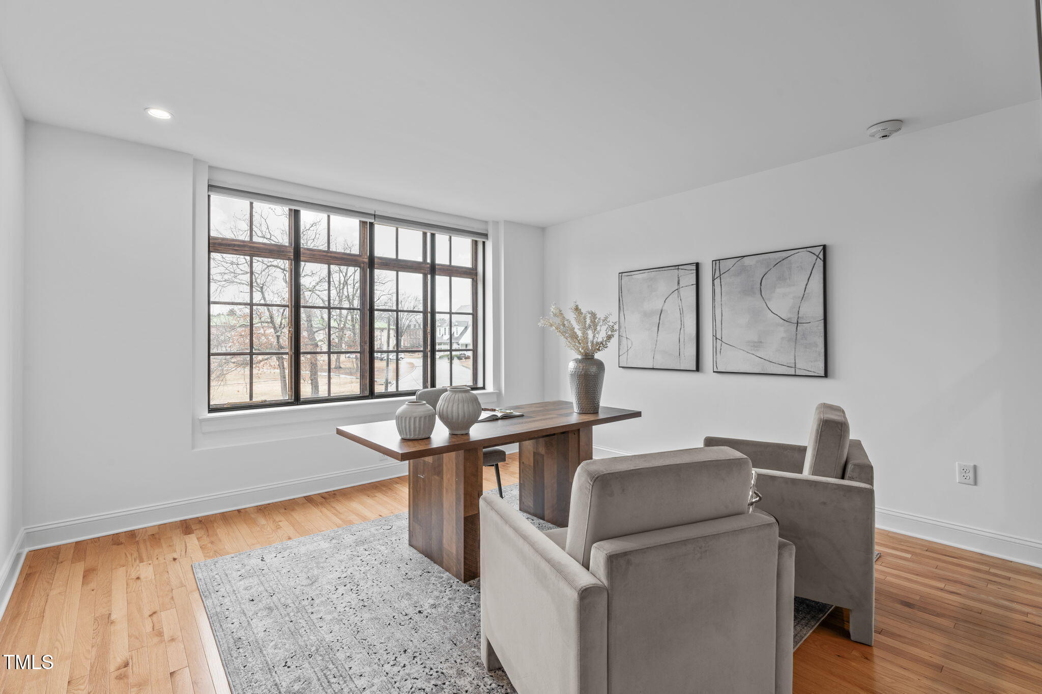 312 N Buchanan Blvd # 302