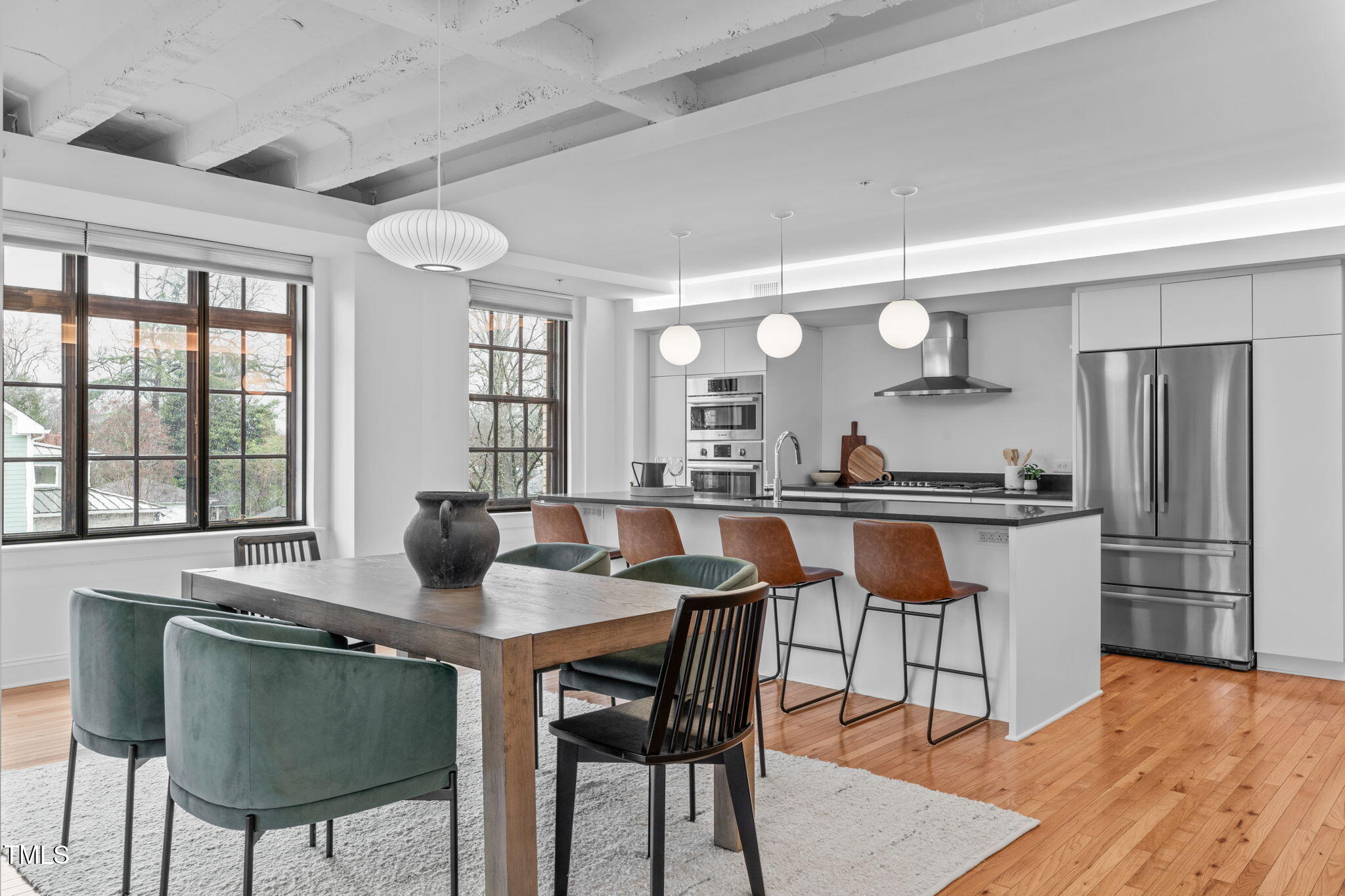 312 N Buchanan Blvd # 302