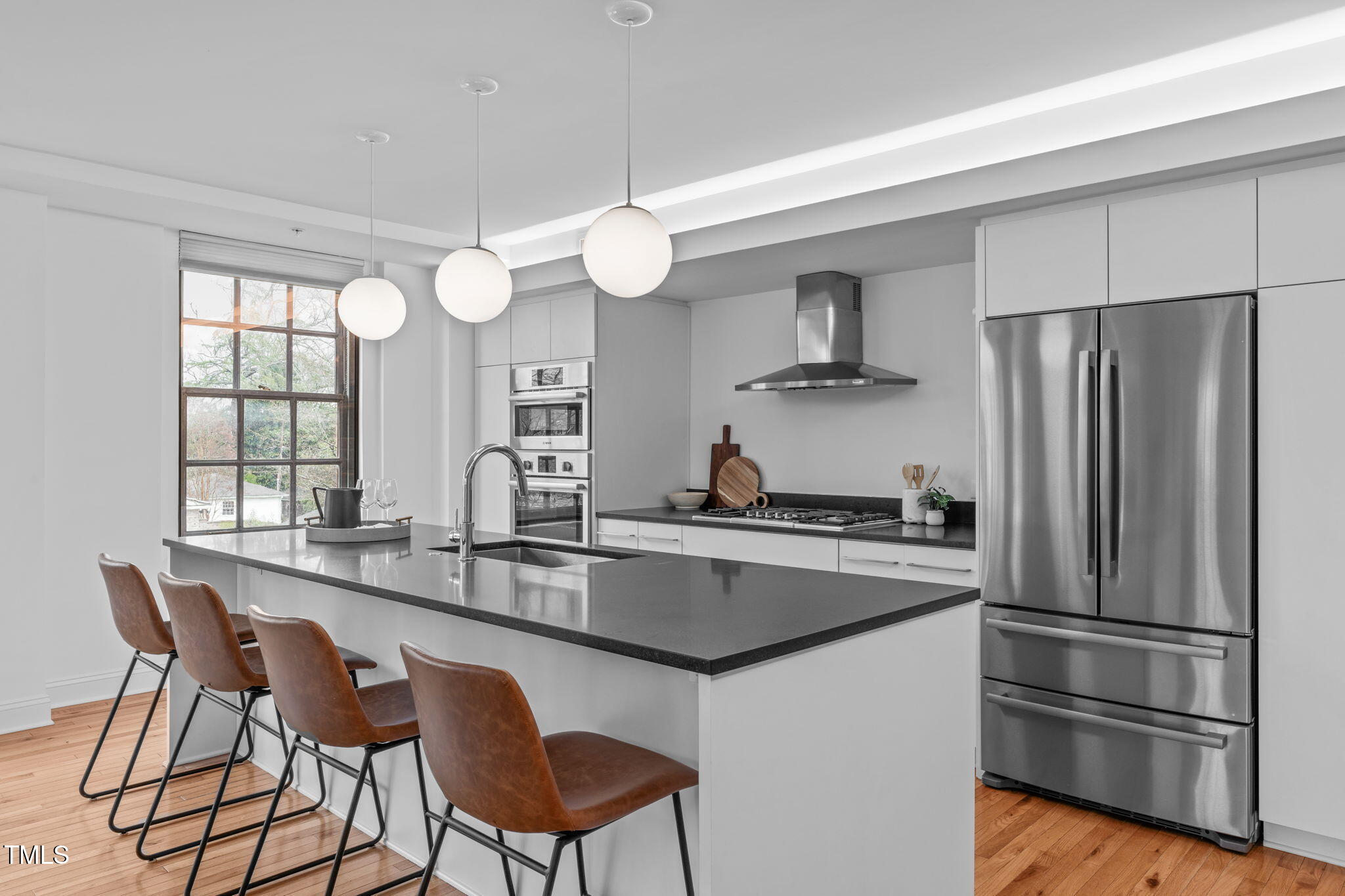 312 N Buchanan Blvd # 302