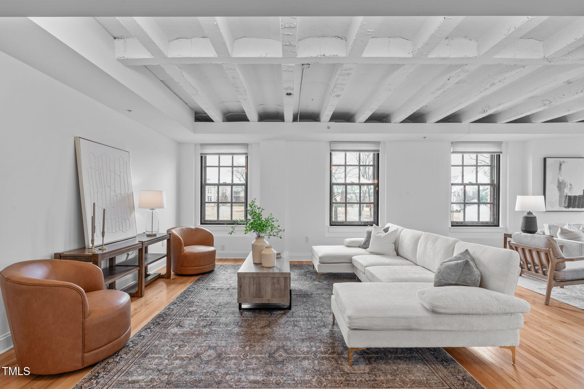 312 N Buchanan Blvd # 302