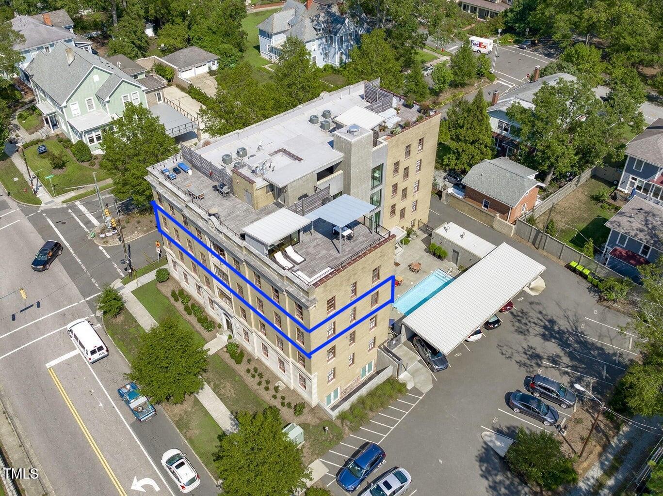 312 N Buchanan Blvd # 302