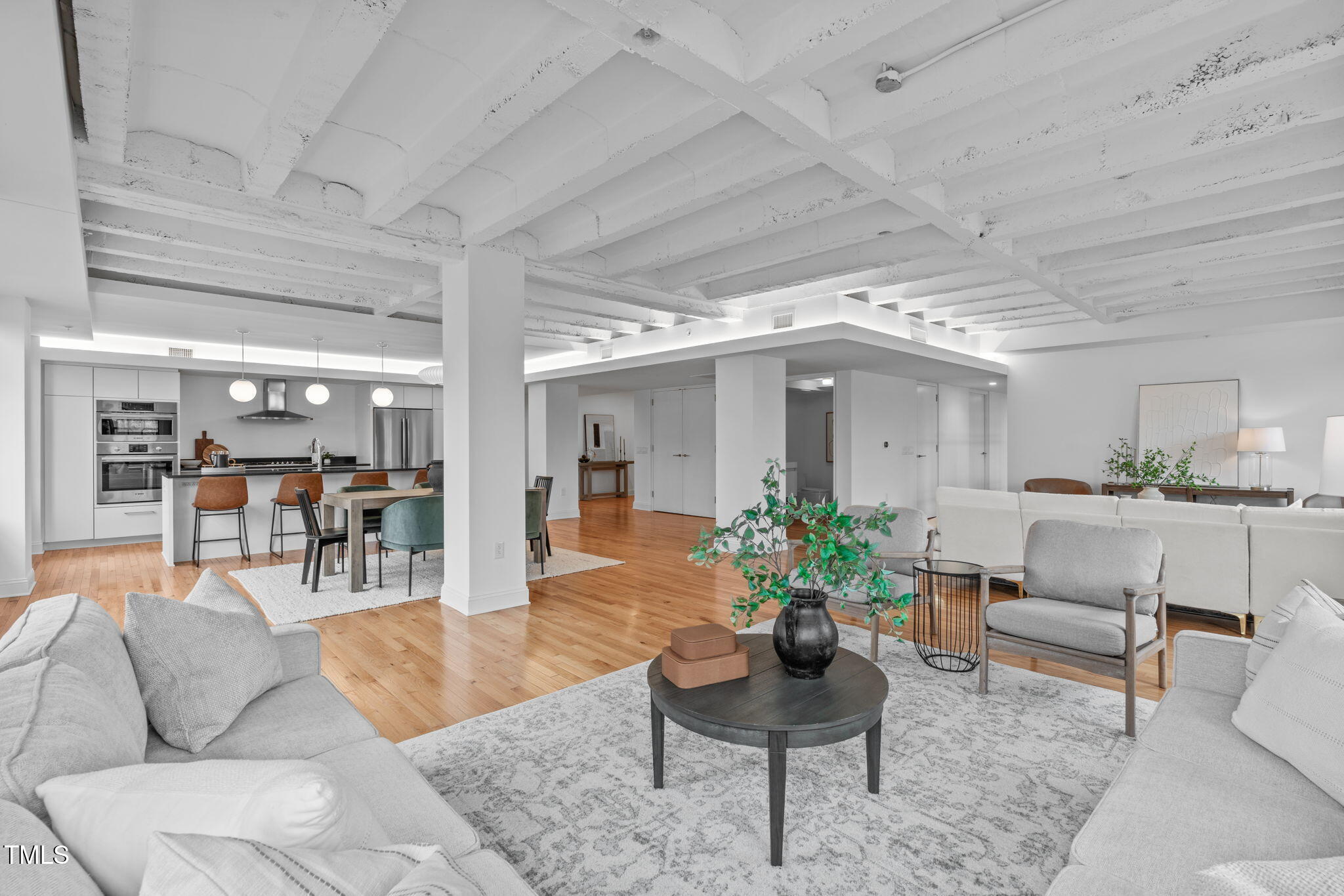 312 N Buchanan Blvd # 302