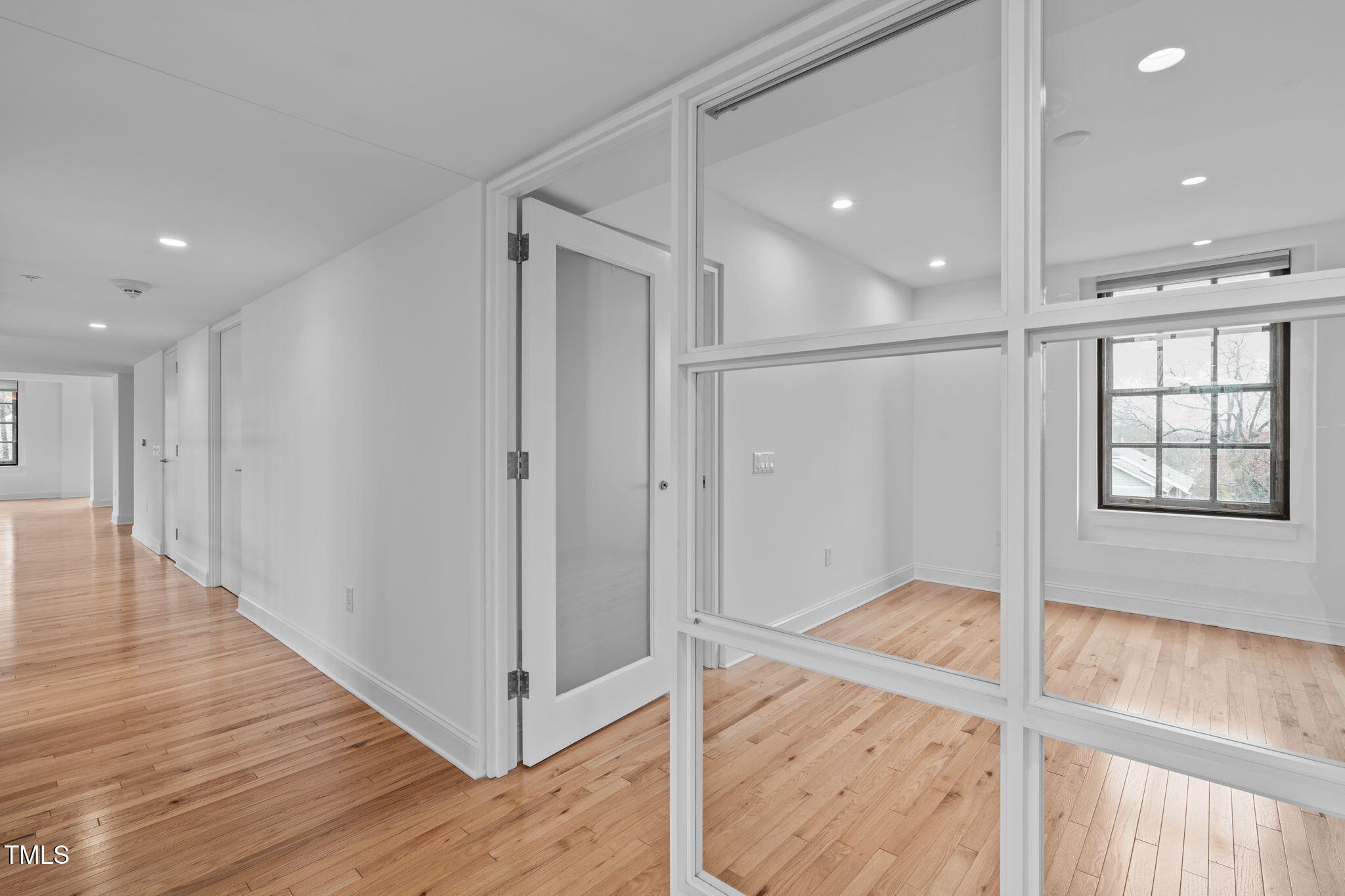 312 N Buchanan Blvd # 302