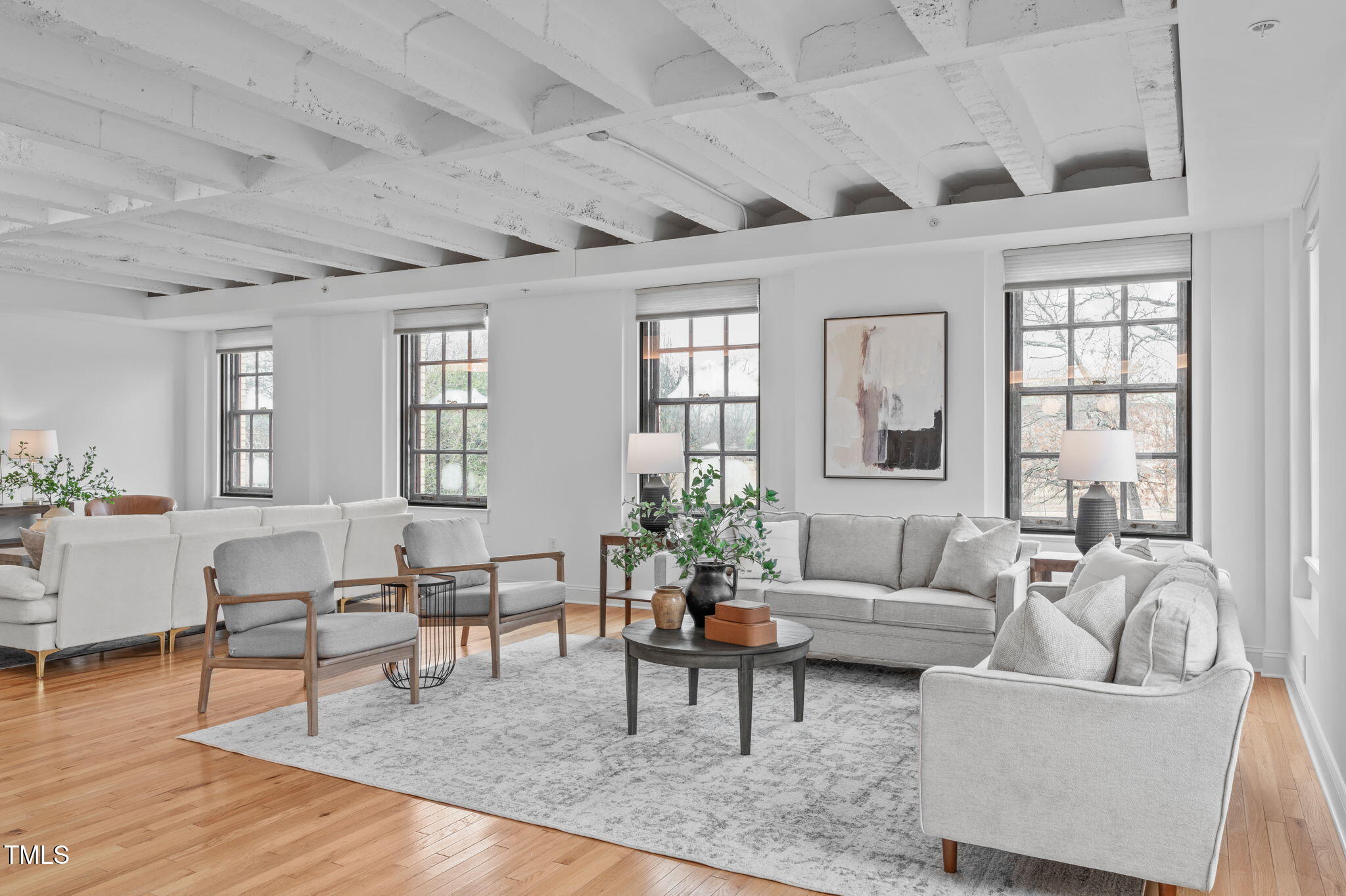 312 N Buchanan Blvd # 302