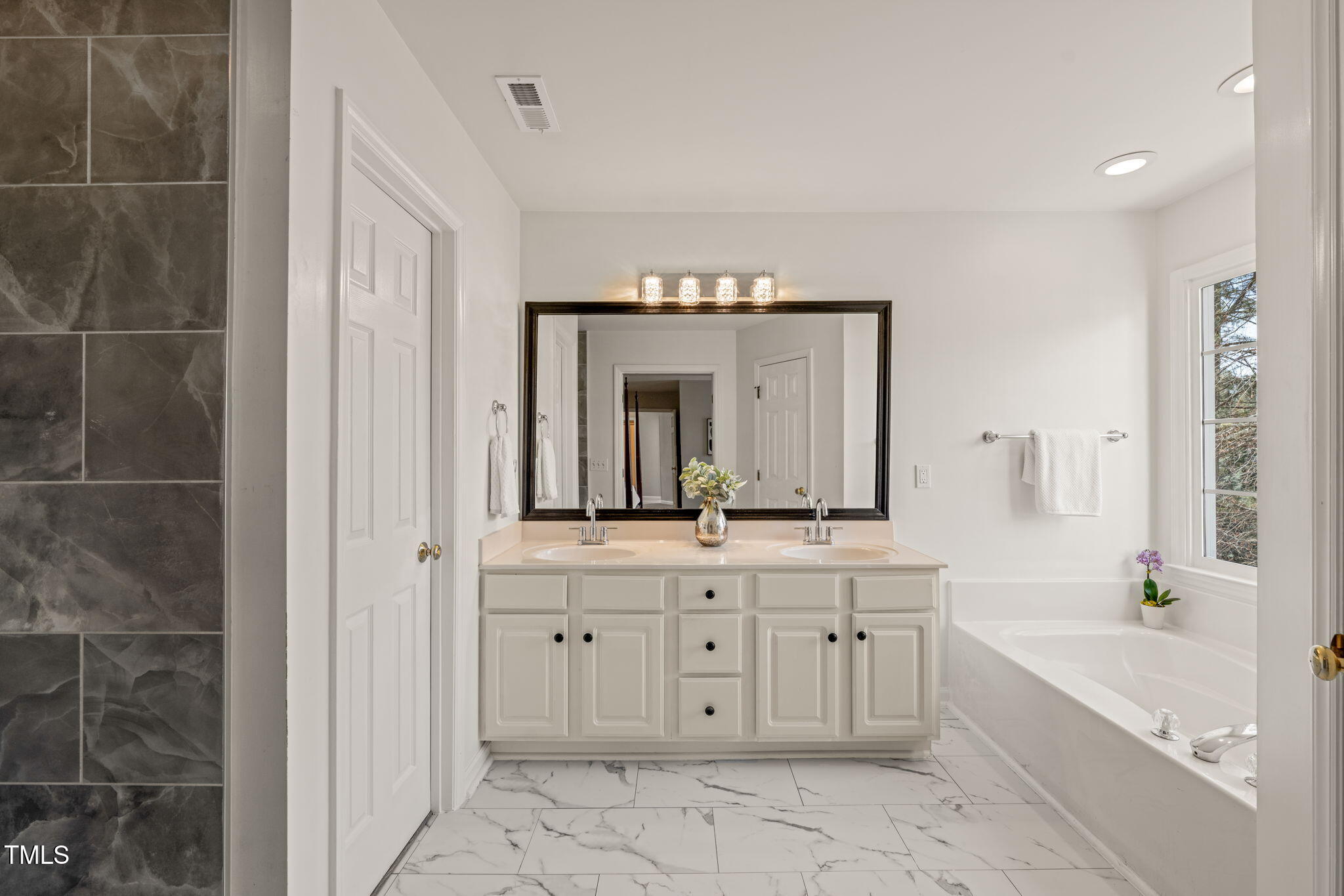 3515 Meadowrun Drive