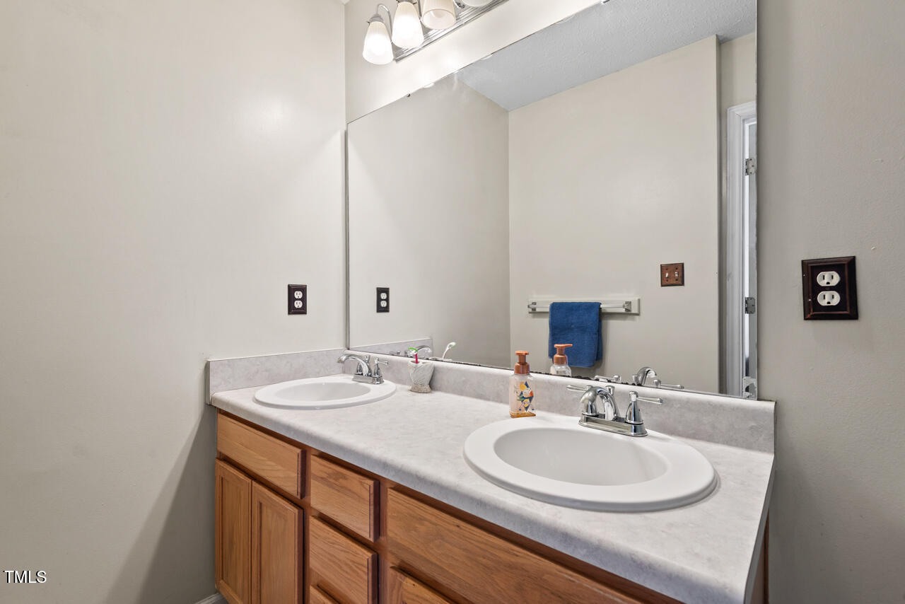 3349 Tarleton W