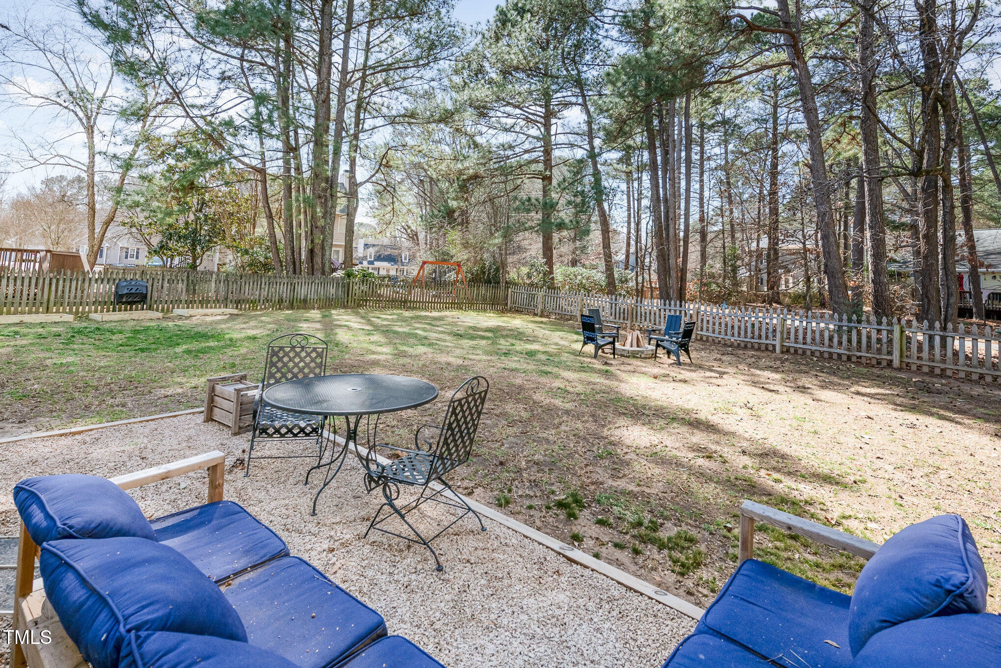 5 Bridgeport Drive
