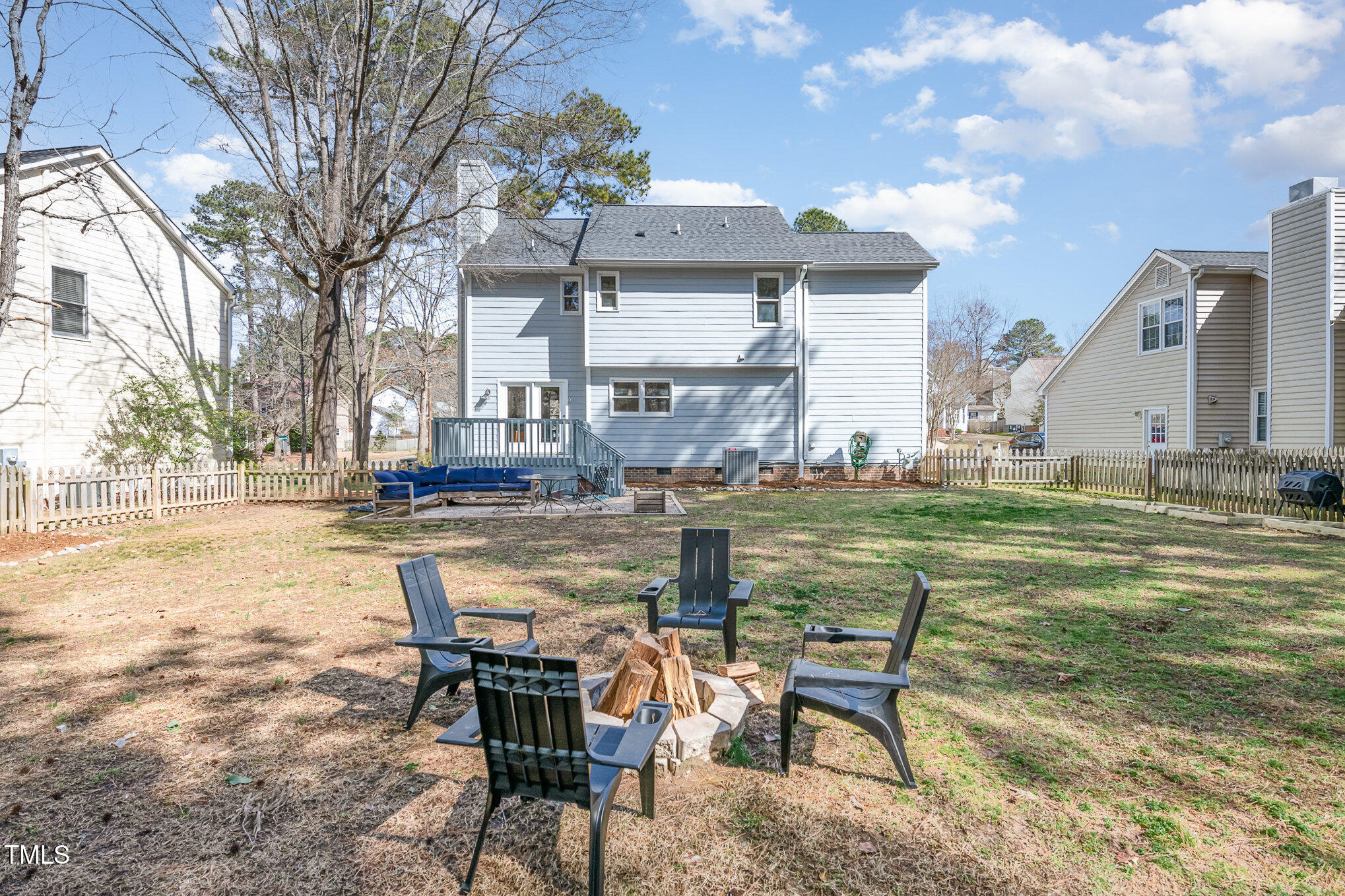 5 Bridgeport Drive