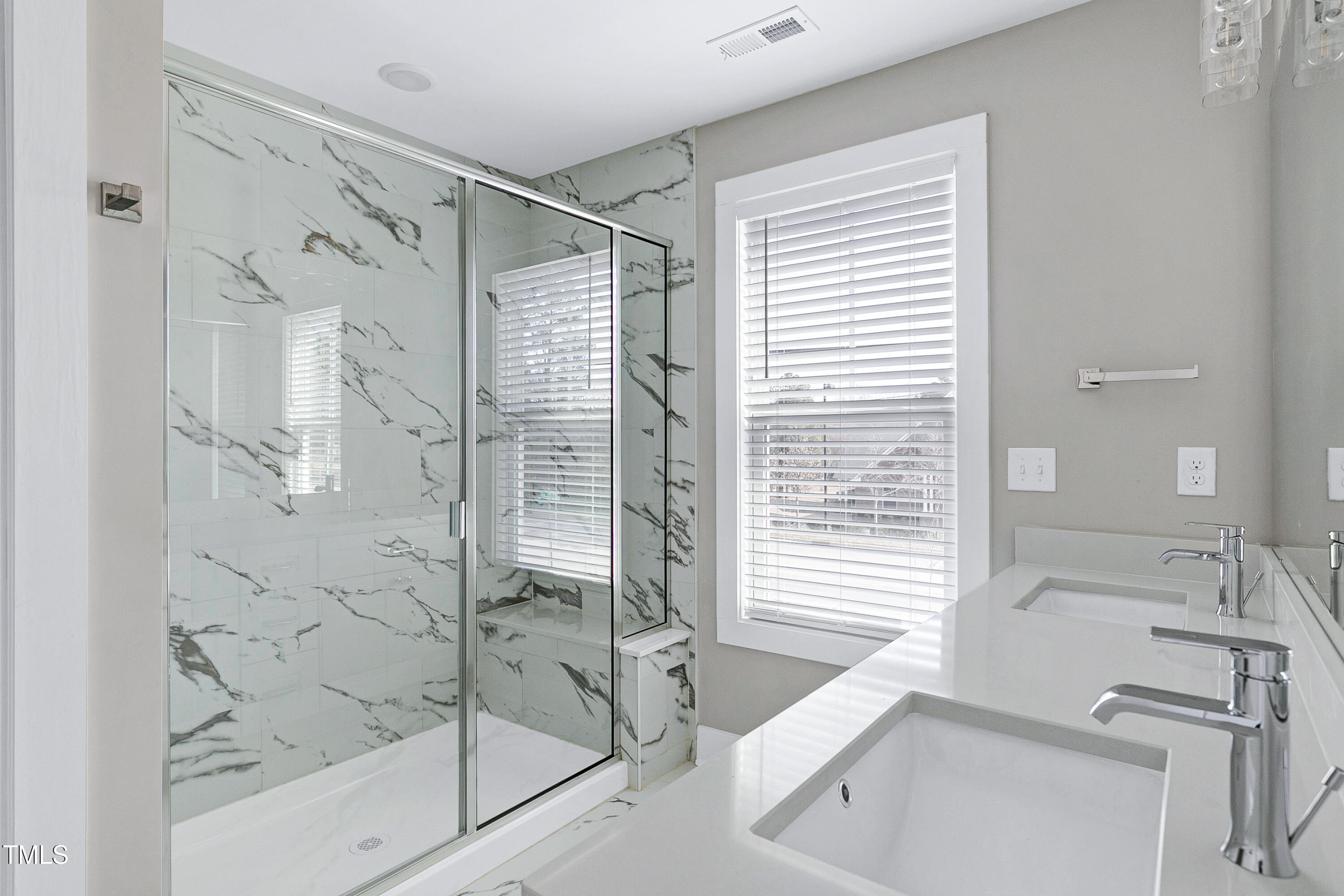 3010 Garner Road # 102 Unit: 101 & 102