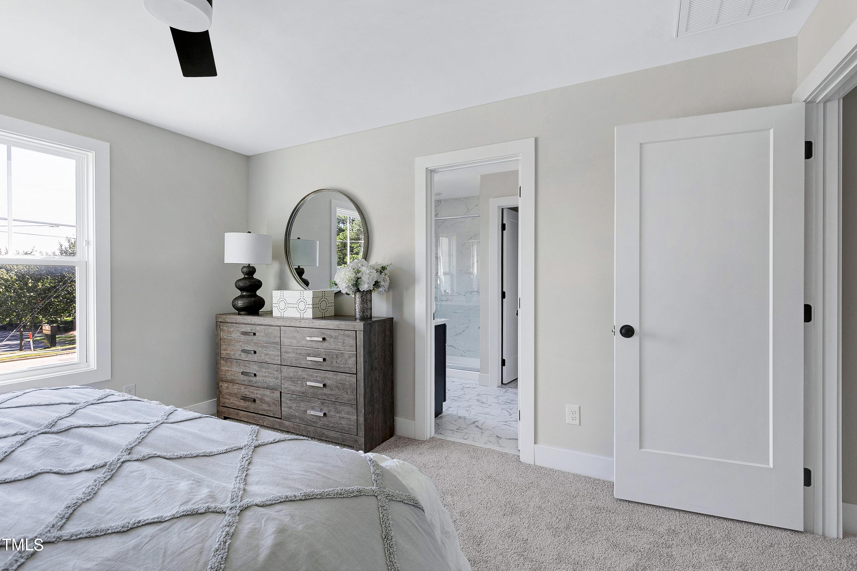 3010 Garner Road # 102 Unit: 101 & 102