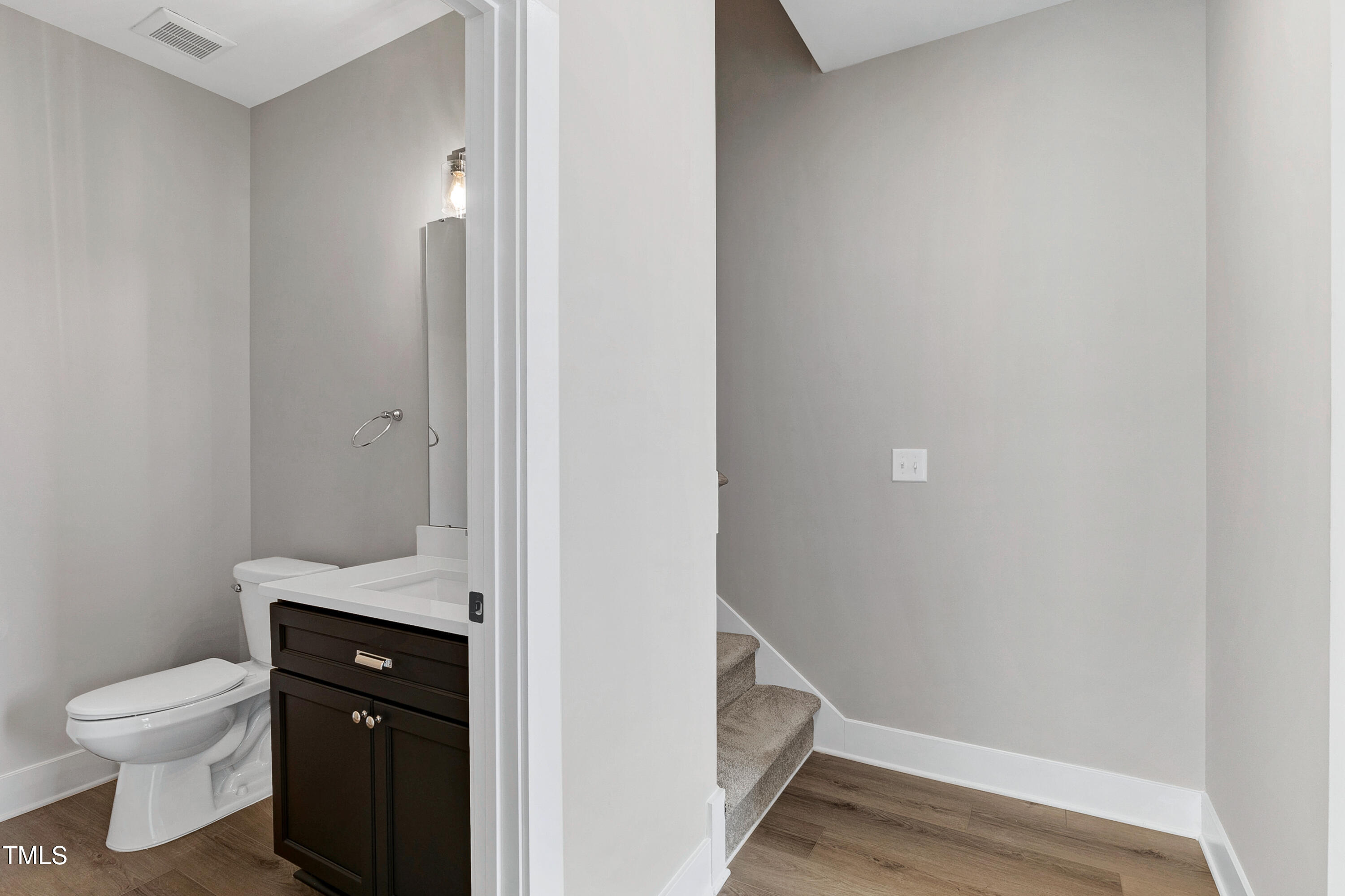 3010 Garner Road # 102 Unit: 101 & 102