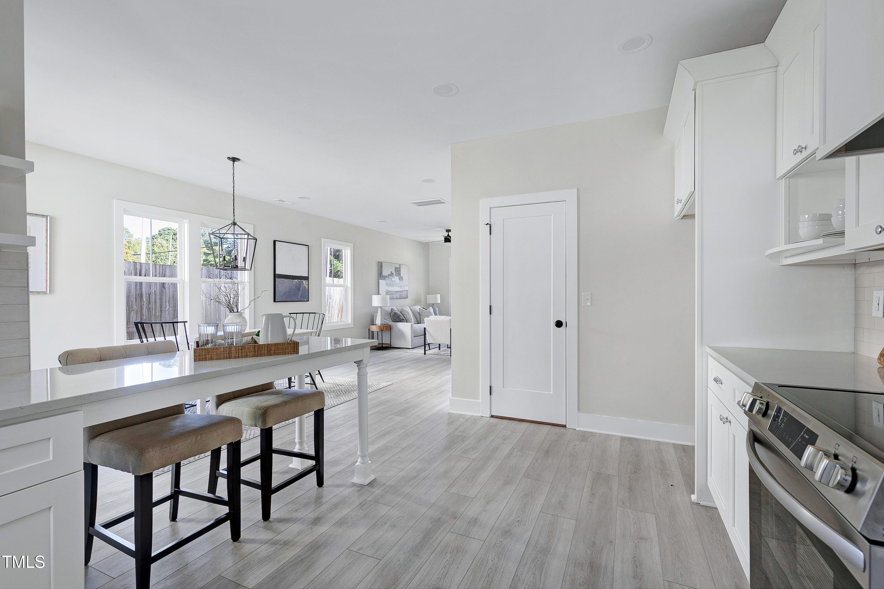 3010 Garner Road # 102 Unit: 101 & 102