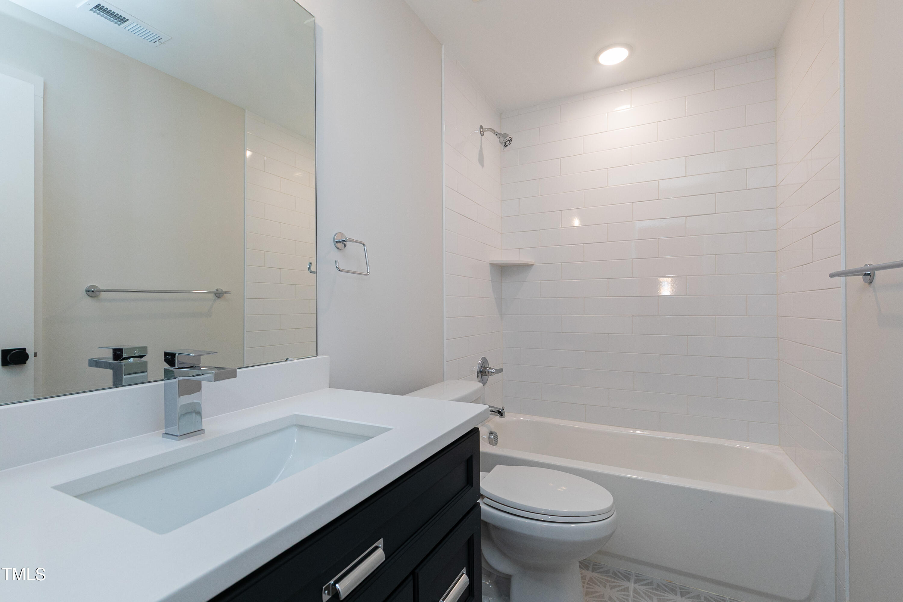 3010 Garner Road # 102 Unit: 101 & 102