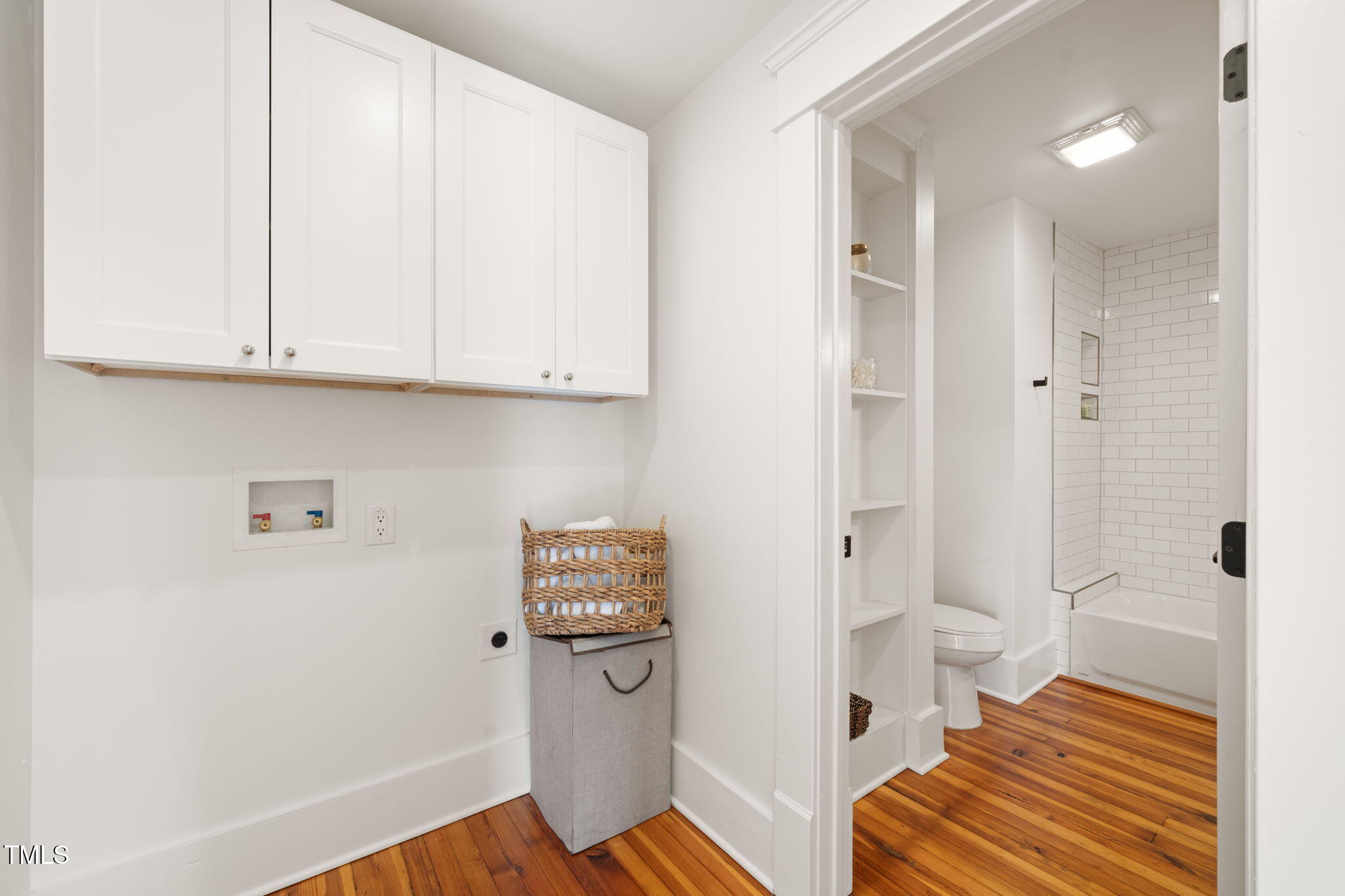 114 W Lynch Street