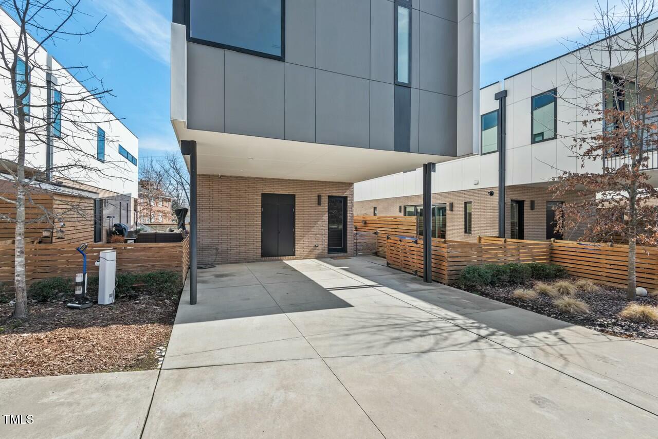 813 N Mangum Street